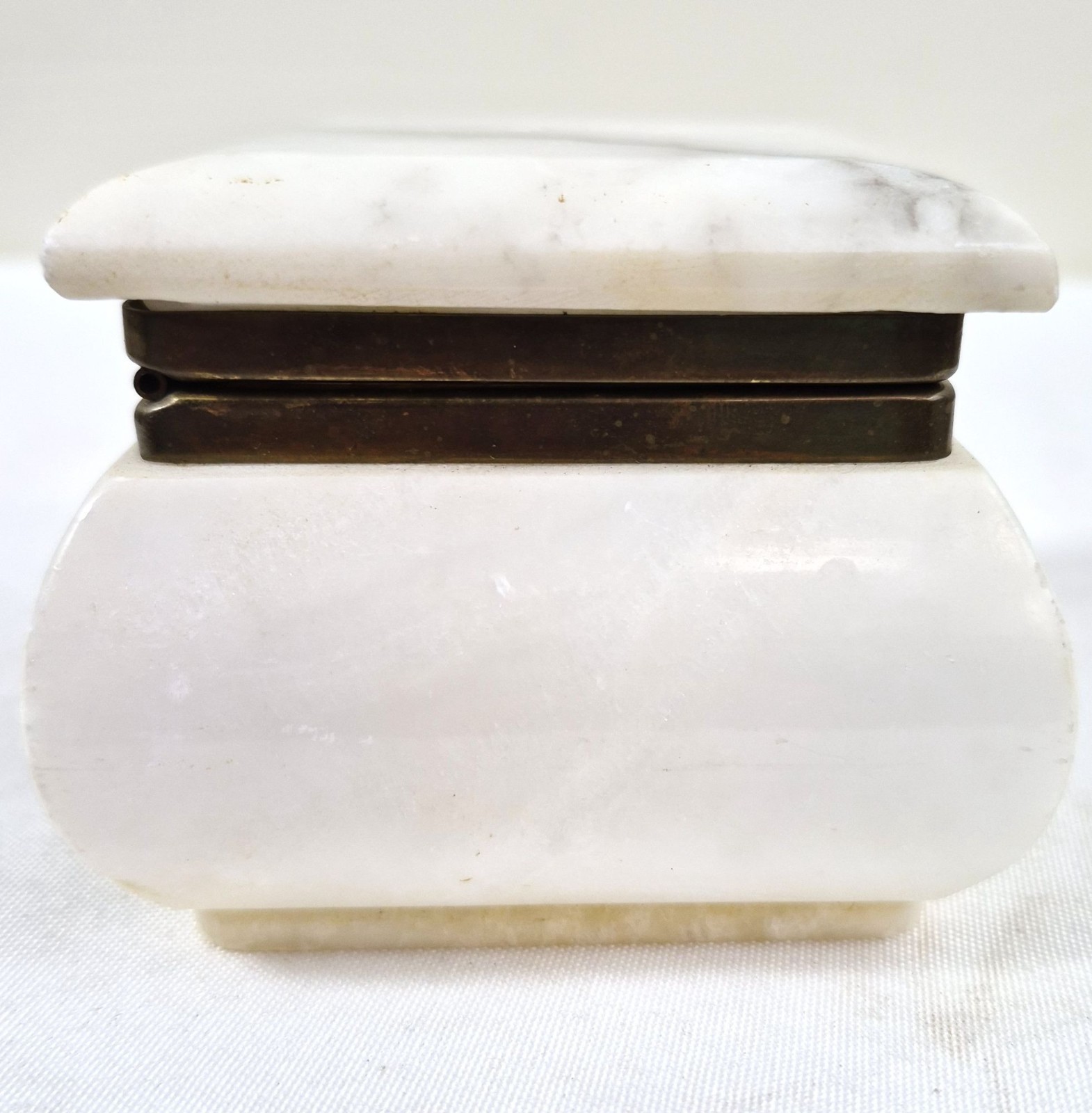 Vintage E&R Italy Alabaster Trinket Ring Box Marble Stone Brass Trim