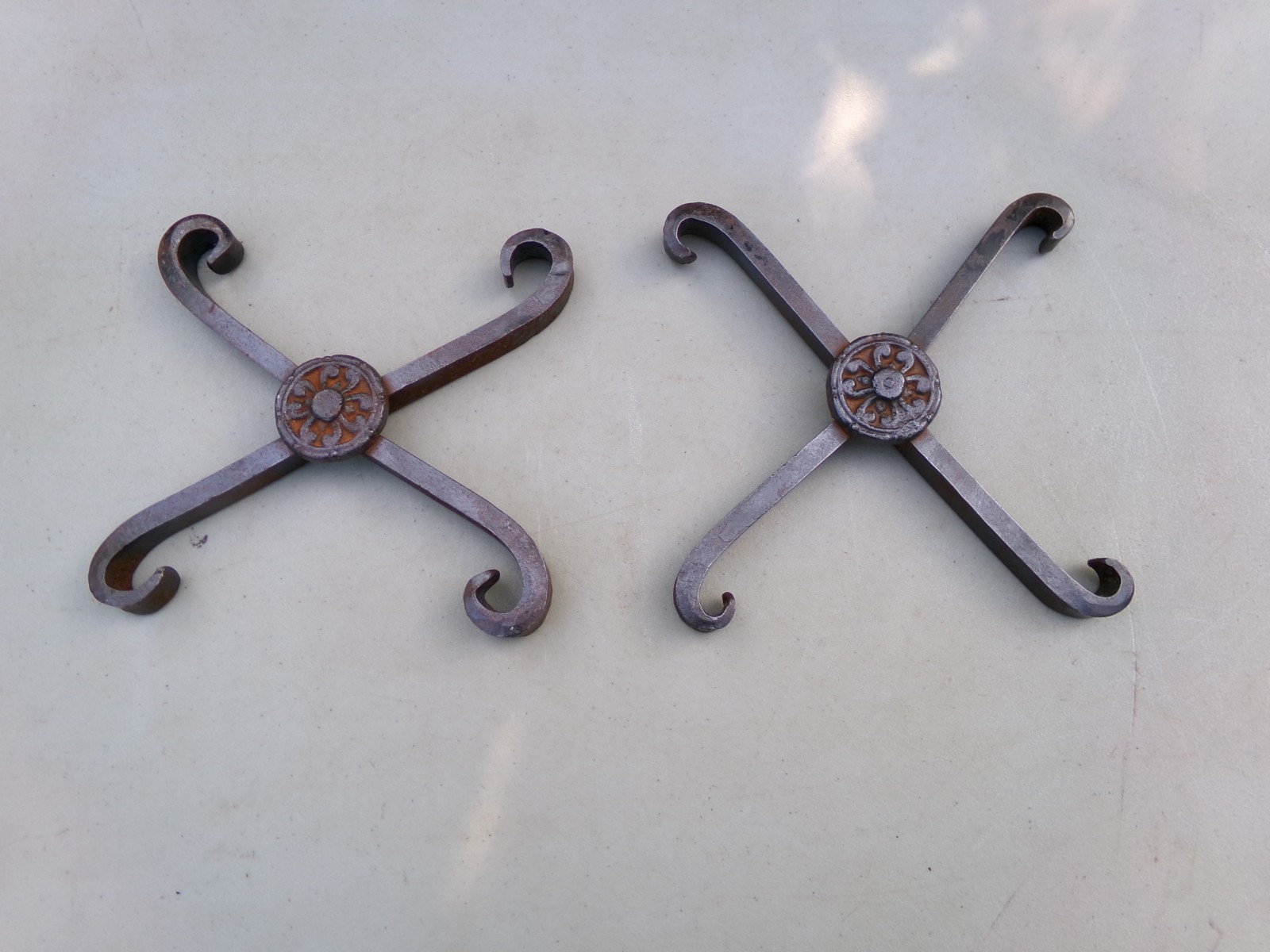 Set of 2 Cast Iron Wall Hanging Decor