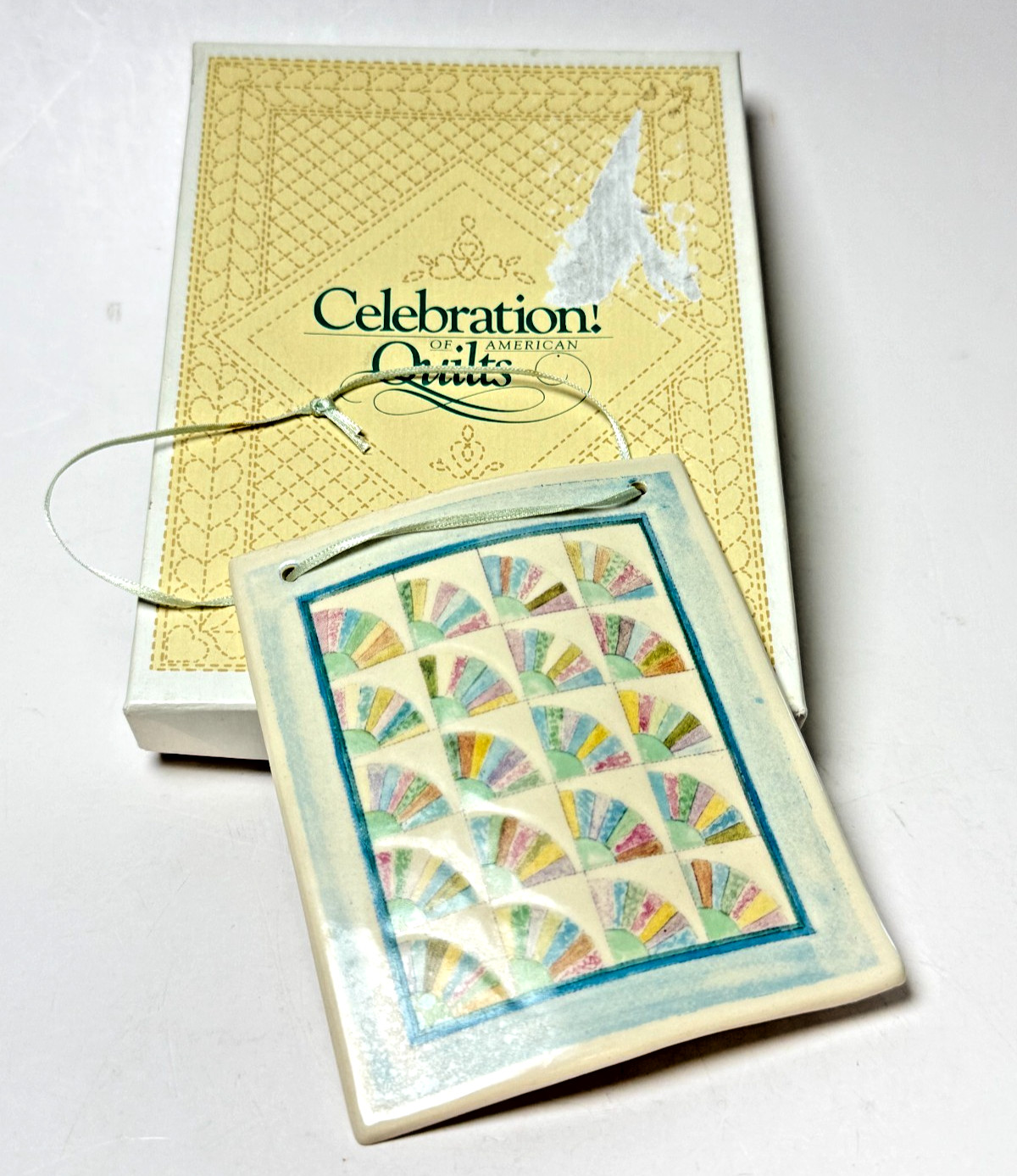 Celebration of American Quilts Ceramic Tile Ornament Grandmother’s Fan 1989 BOX