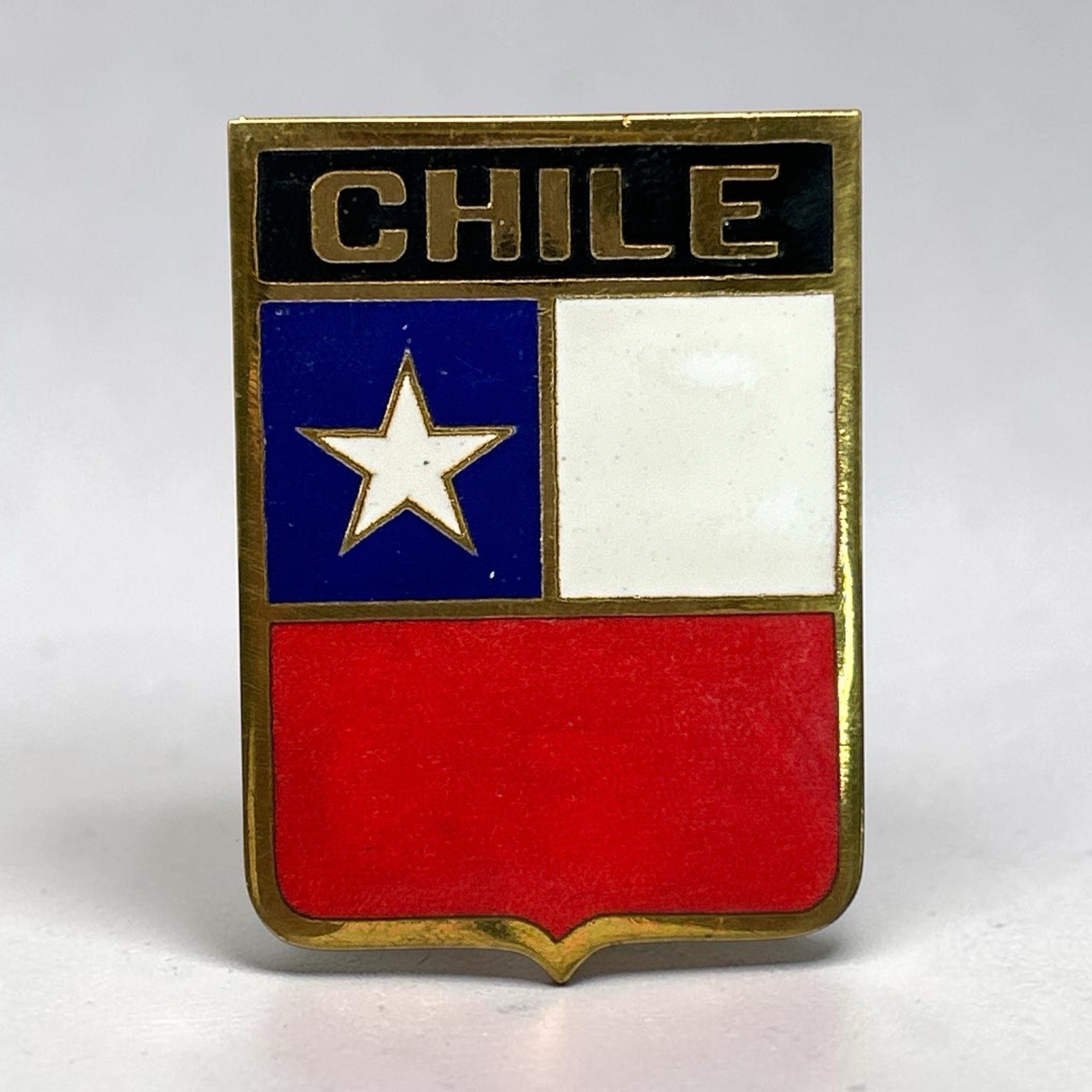 CHILE COUNTRY VINTAGE ENAMEL MOTOR VEHICLE RADIATOR GRILLE CAR BADGE EMBLEM