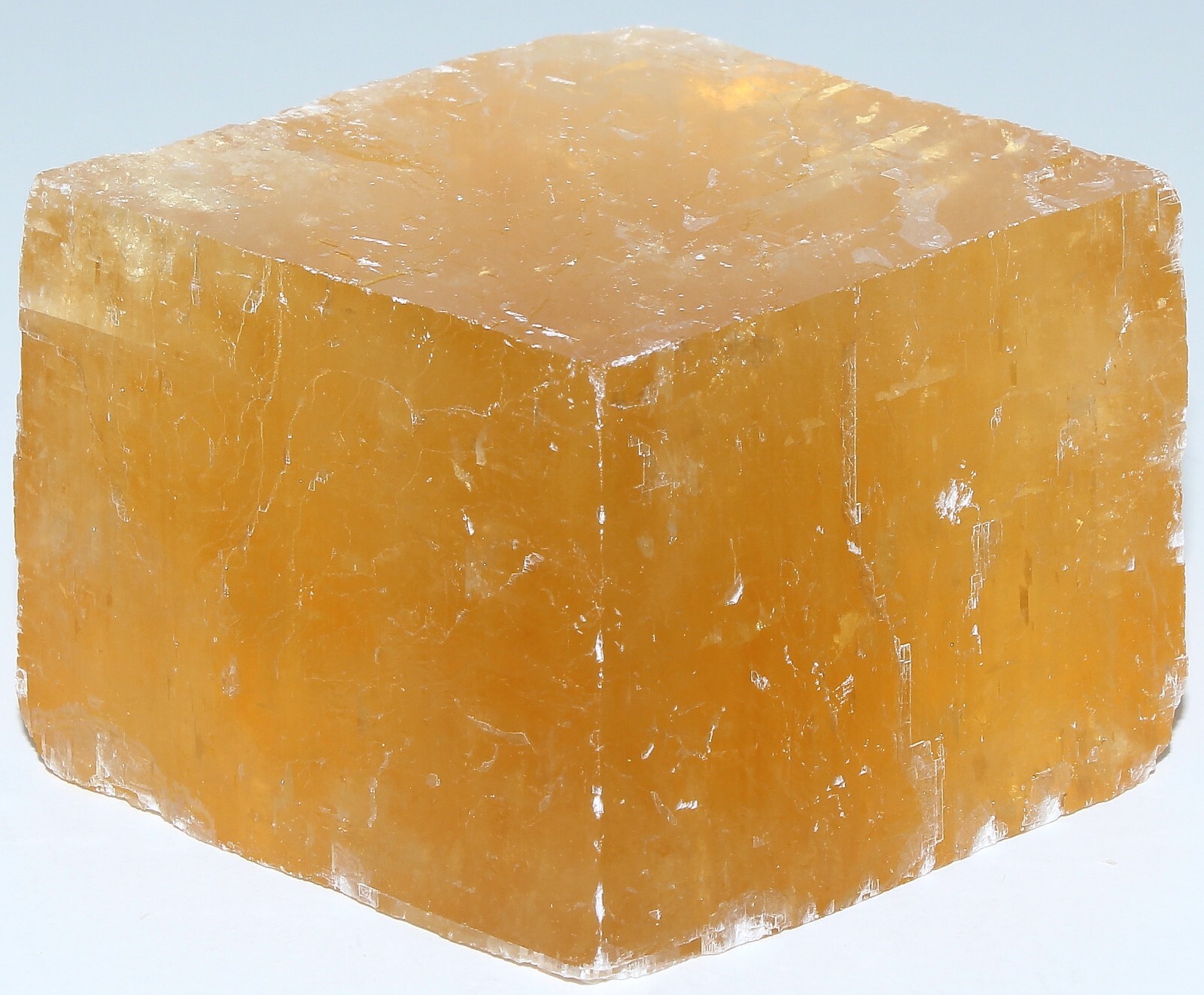 Natural Peruvian Orange Calcite Rhomboid / 1.70″ (43.18 mm) / 164.42 gr / 3469