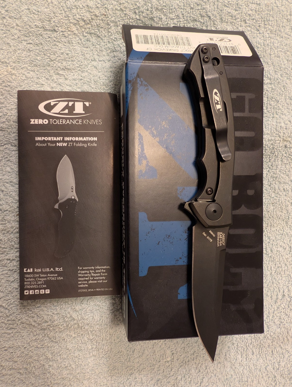 Zero Tolerance ZT 0450CF DLC Sinkevich Plain Edge CF/Ti Frame Lock Manual