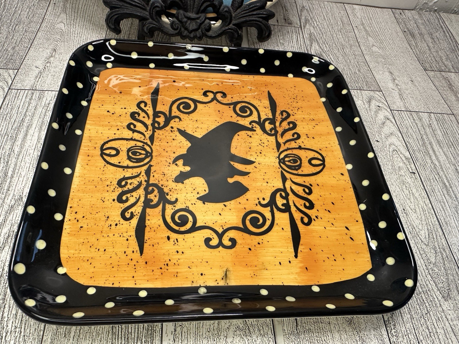Hobby Lobby Lot of 2 Witch Plates Spooky Plate 8″ & Square Witch Silhouette 8″