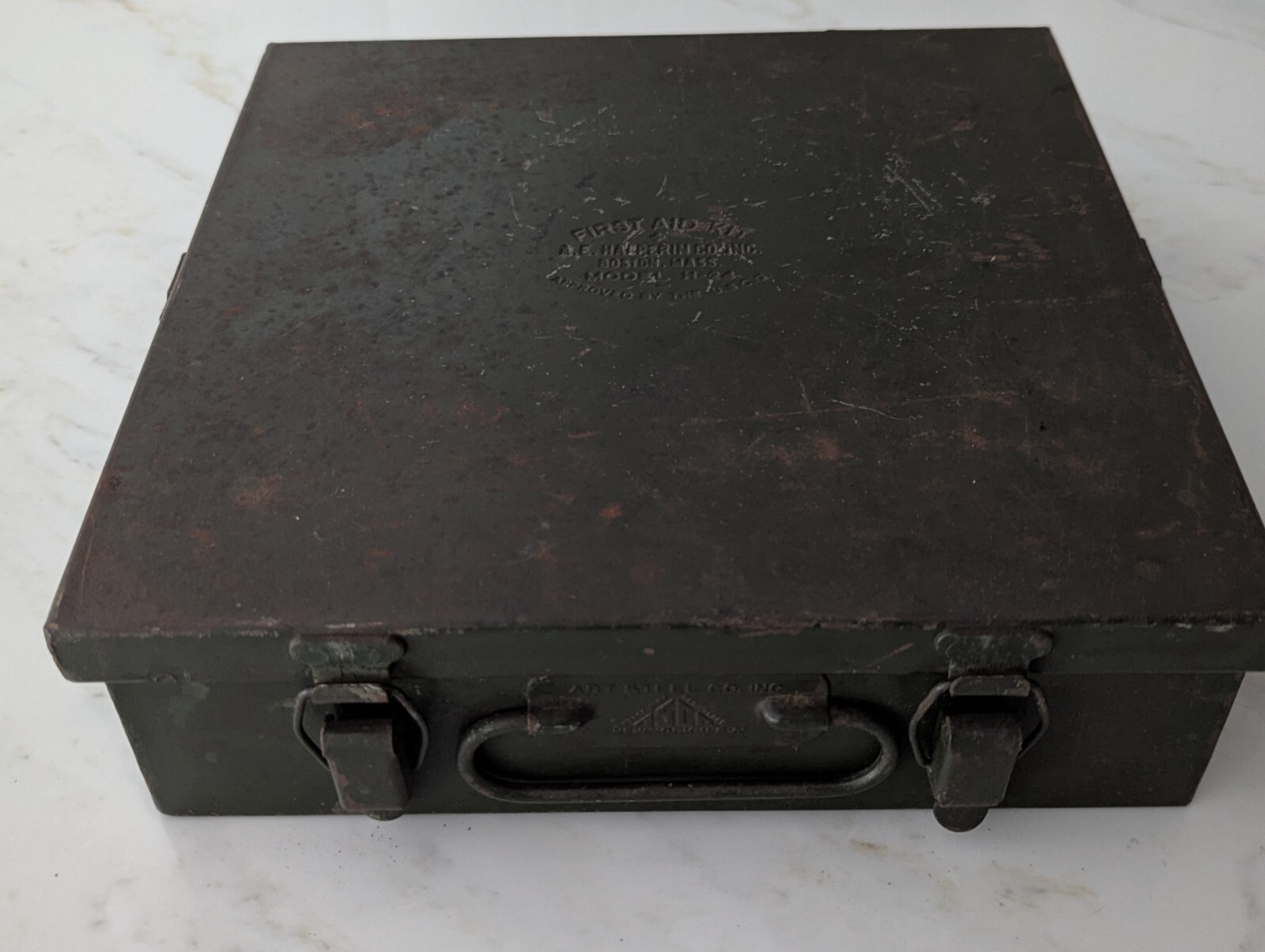 Vintage Model H-24 U.S. Coast Guard Life Raft/Lifeboat First Aid Kit Metal Box