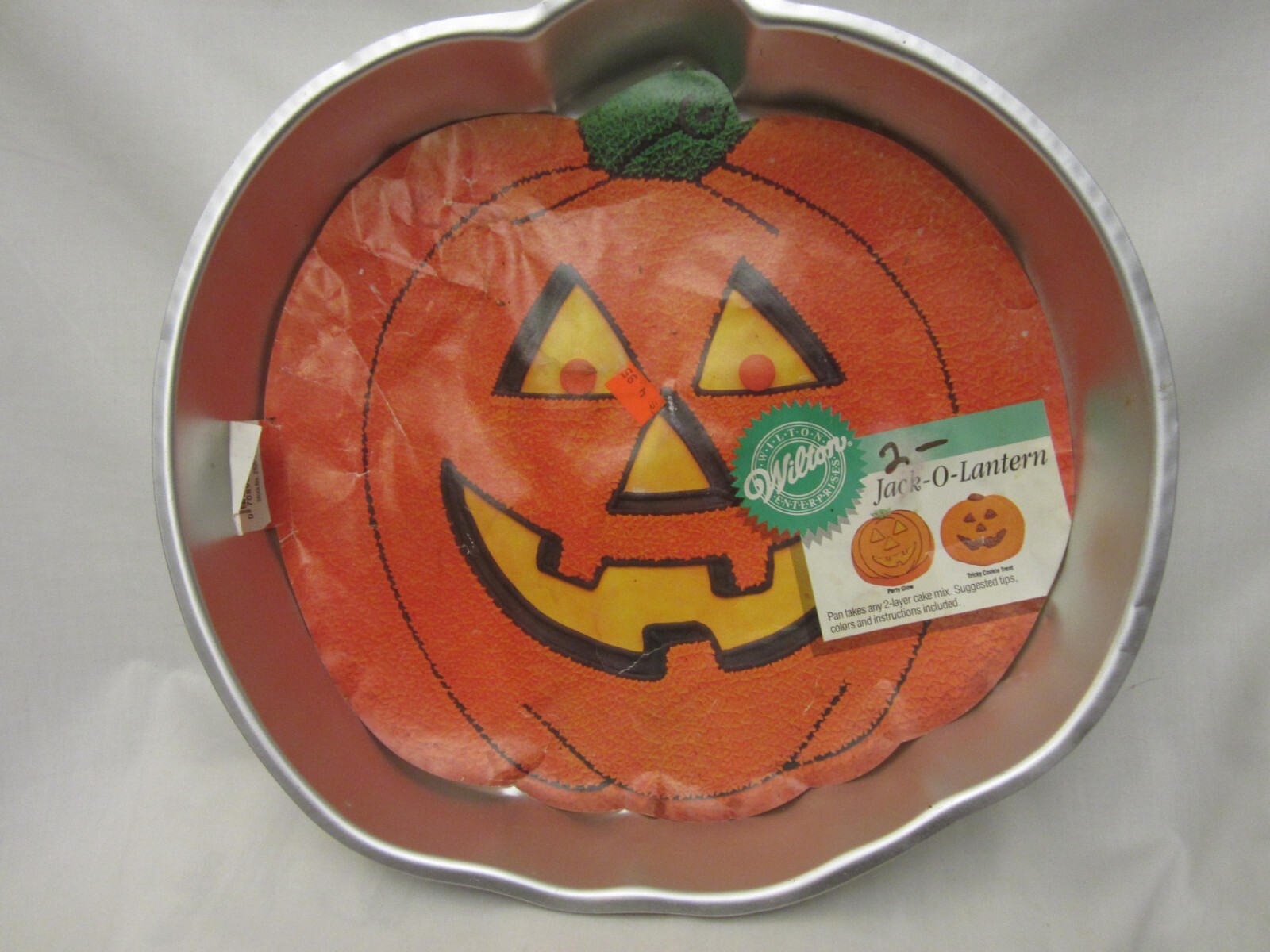 VTG 1991 Halloween Wilton Cake Pan Jack-O-Lantern Pumpkin Shape Mold 2105-3068