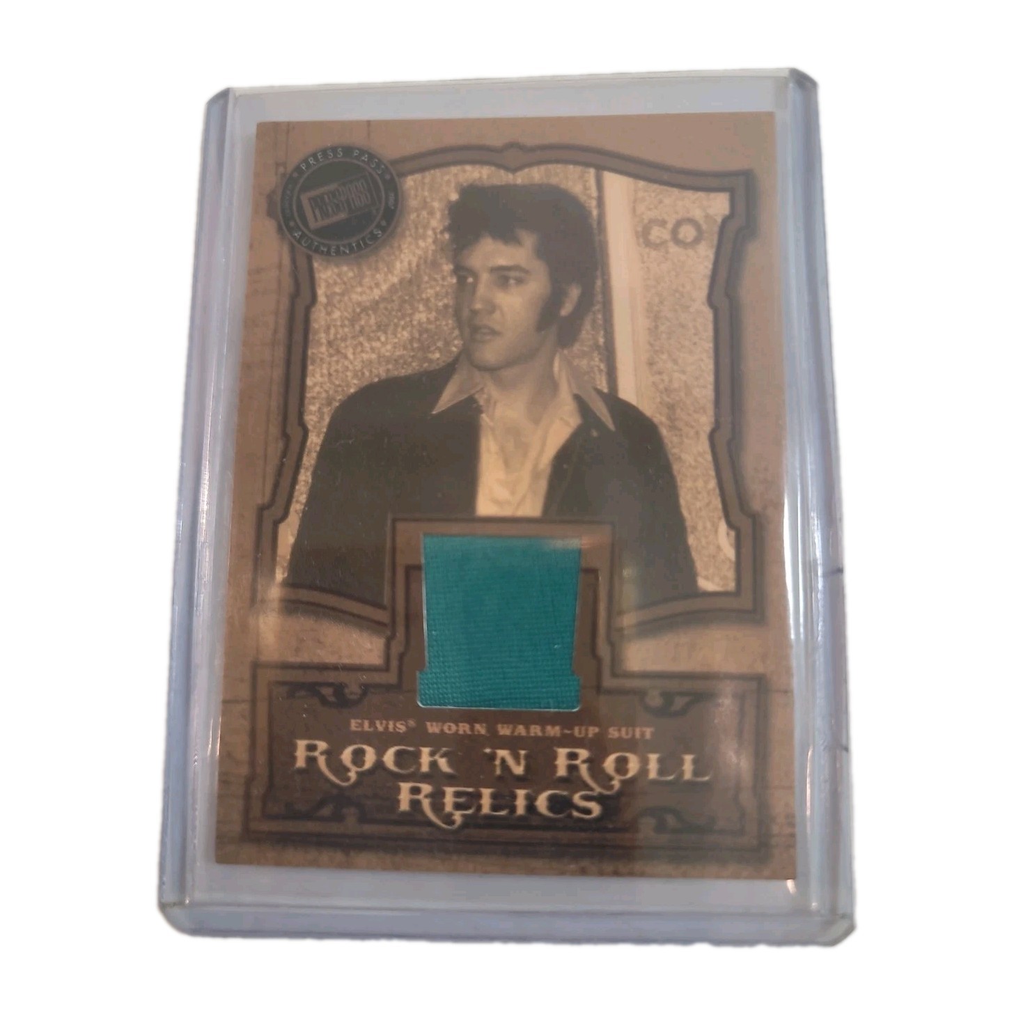 2007 Press Pass Rock N Roll Relics Elvis Presley Worn Warm-Up Suit Swatch Card