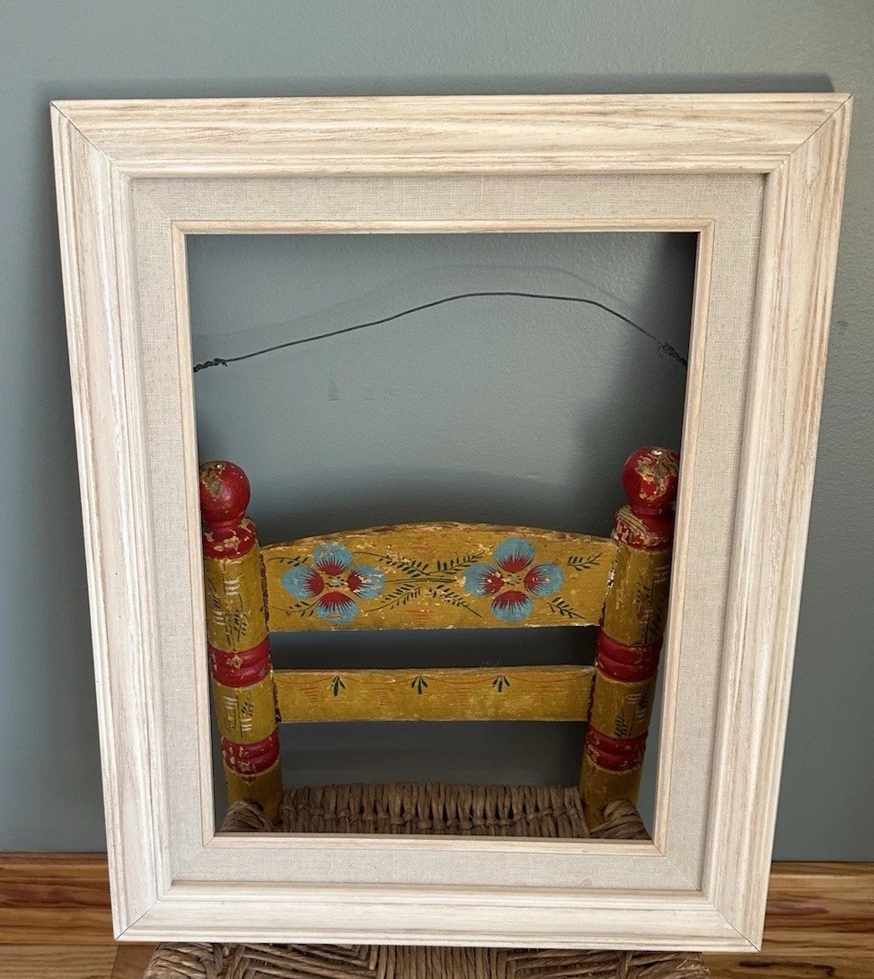 Ivory Linen Lined Frame For 10 X 13 Painting