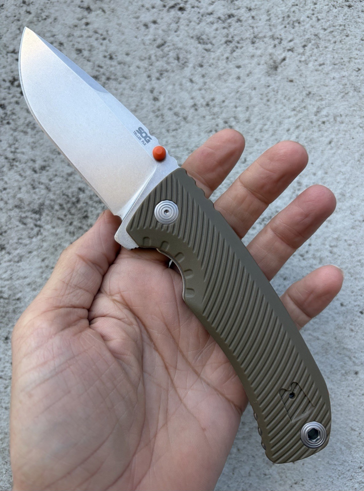 SOG TELLUS FLK CRYO 440 8.4″ FRAME LOCK FOLDER POCKETKNIFE FDE HANDLE, EXCELLENT