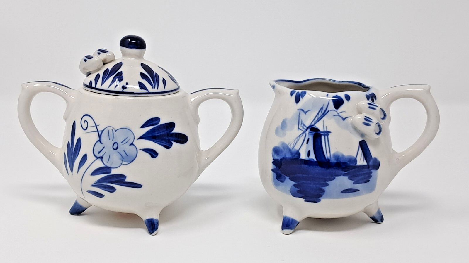 Enesco Ceramic Creamer & Sugar Bowl w/ Lid delft blue style clogs windmill Korea