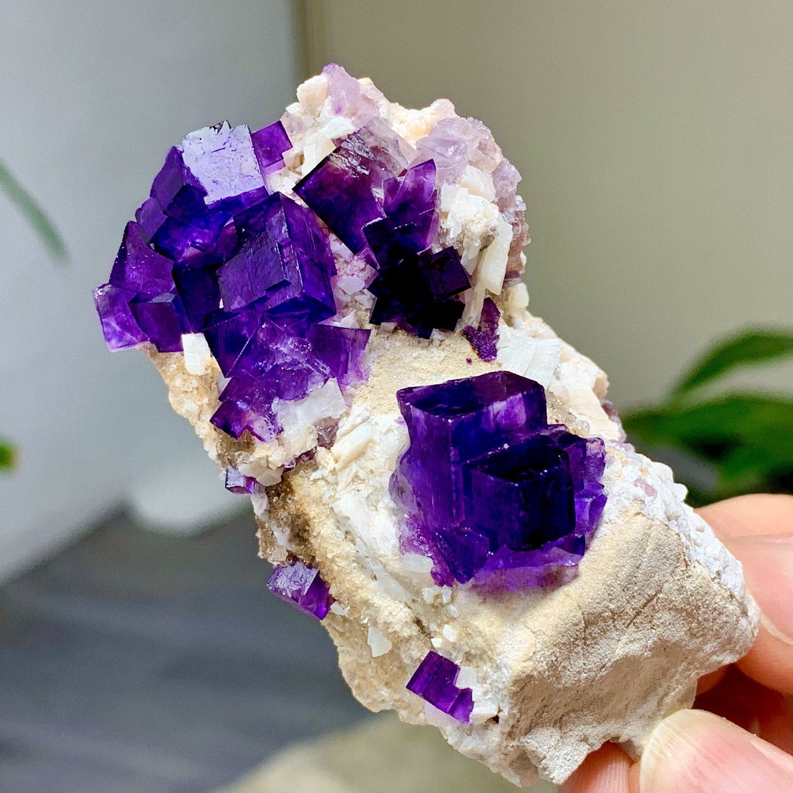 100G Natural Yaogangxian Step-type Purple Fluorite High Quality Collectibles