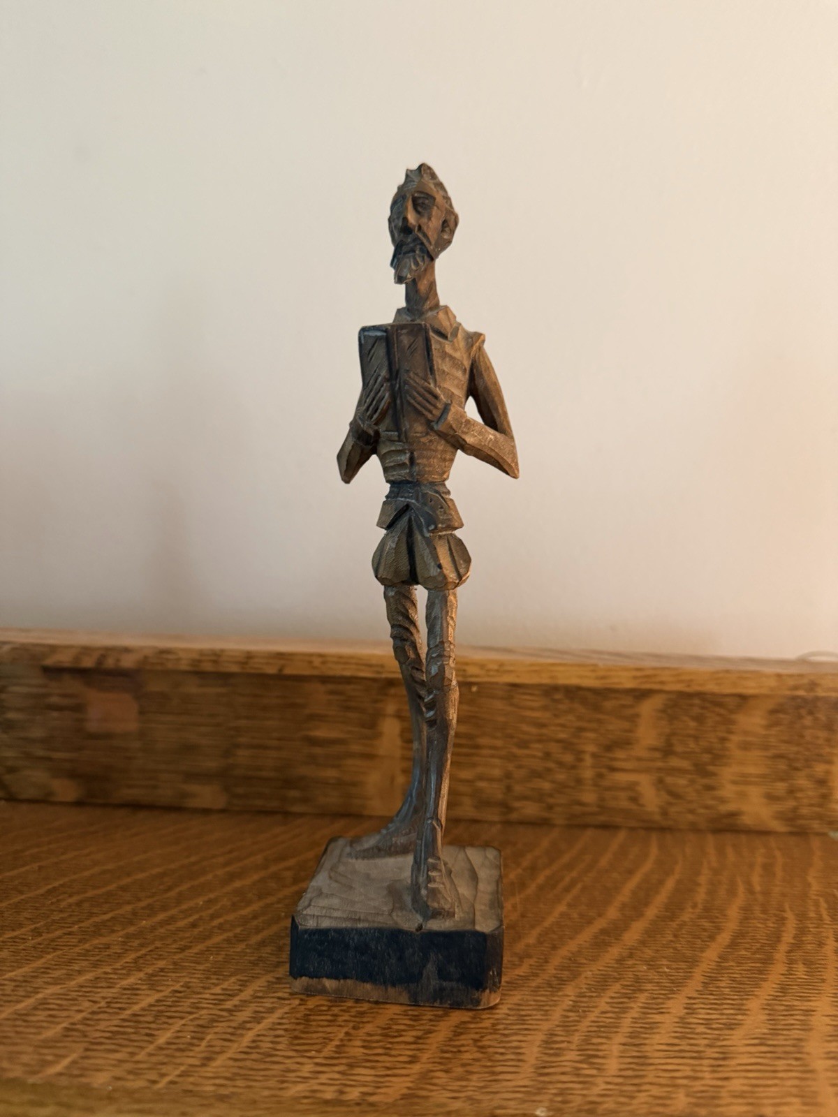 Ouro Artesania Hand Carved Wood Don Quixote Reading Sculpture Spanish Figure