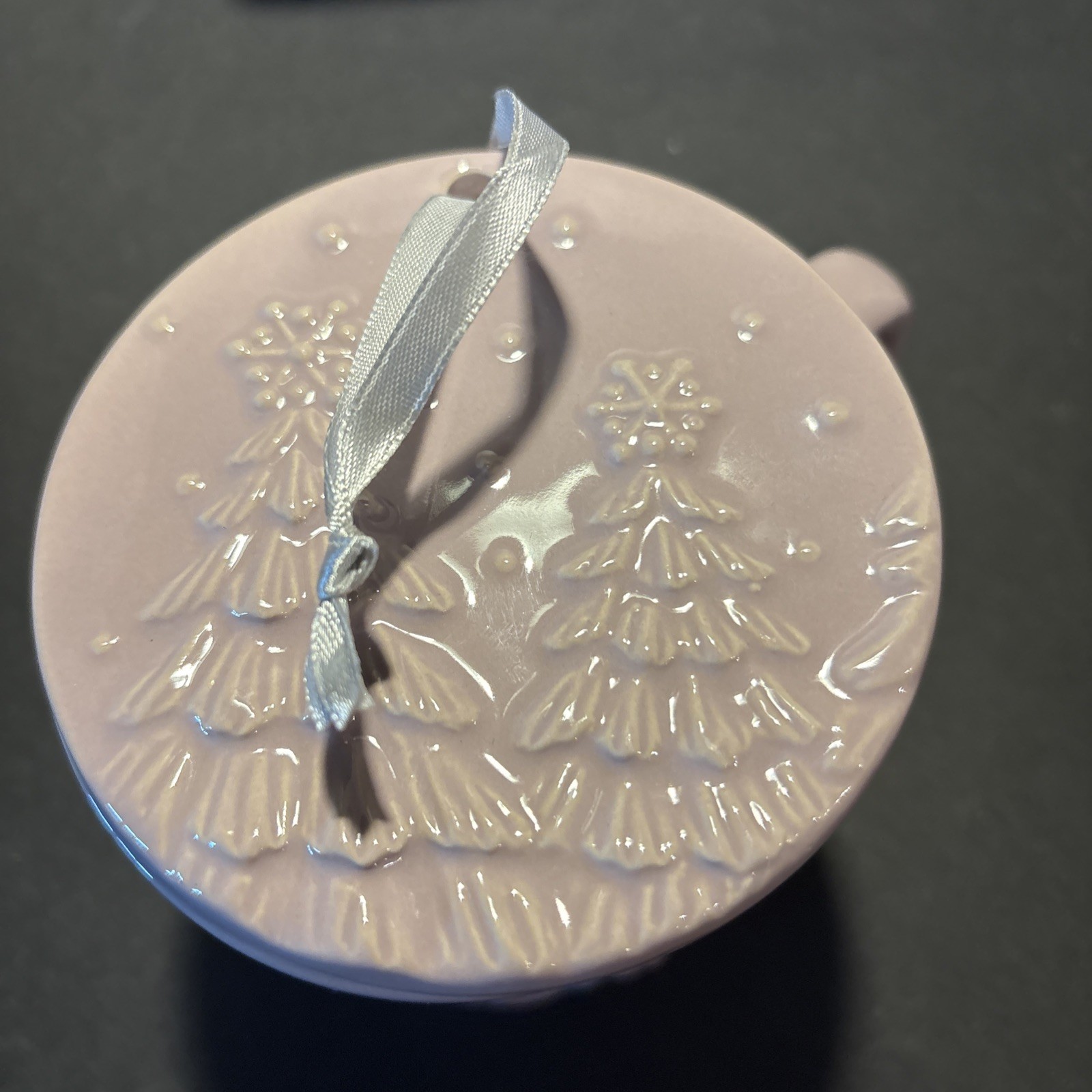 Temptations Frosty Forest Rose Pink 16oz Mug Ornament Lid Gift Box Winter Trees