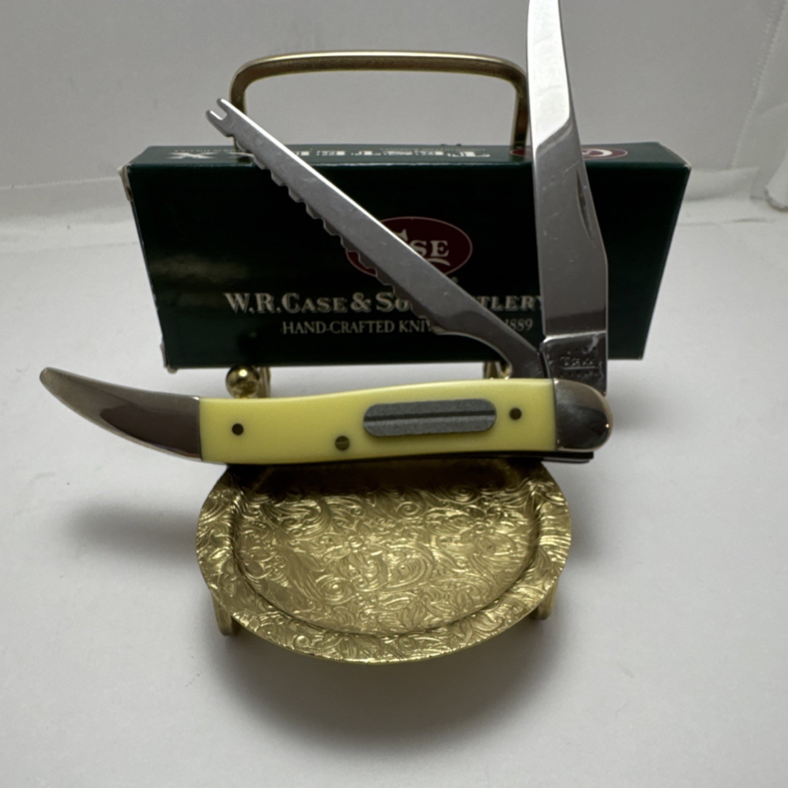 Case 320094F SS Yellow Handle Pocketknife Stainless Steel 2-Blade Fish Scaler