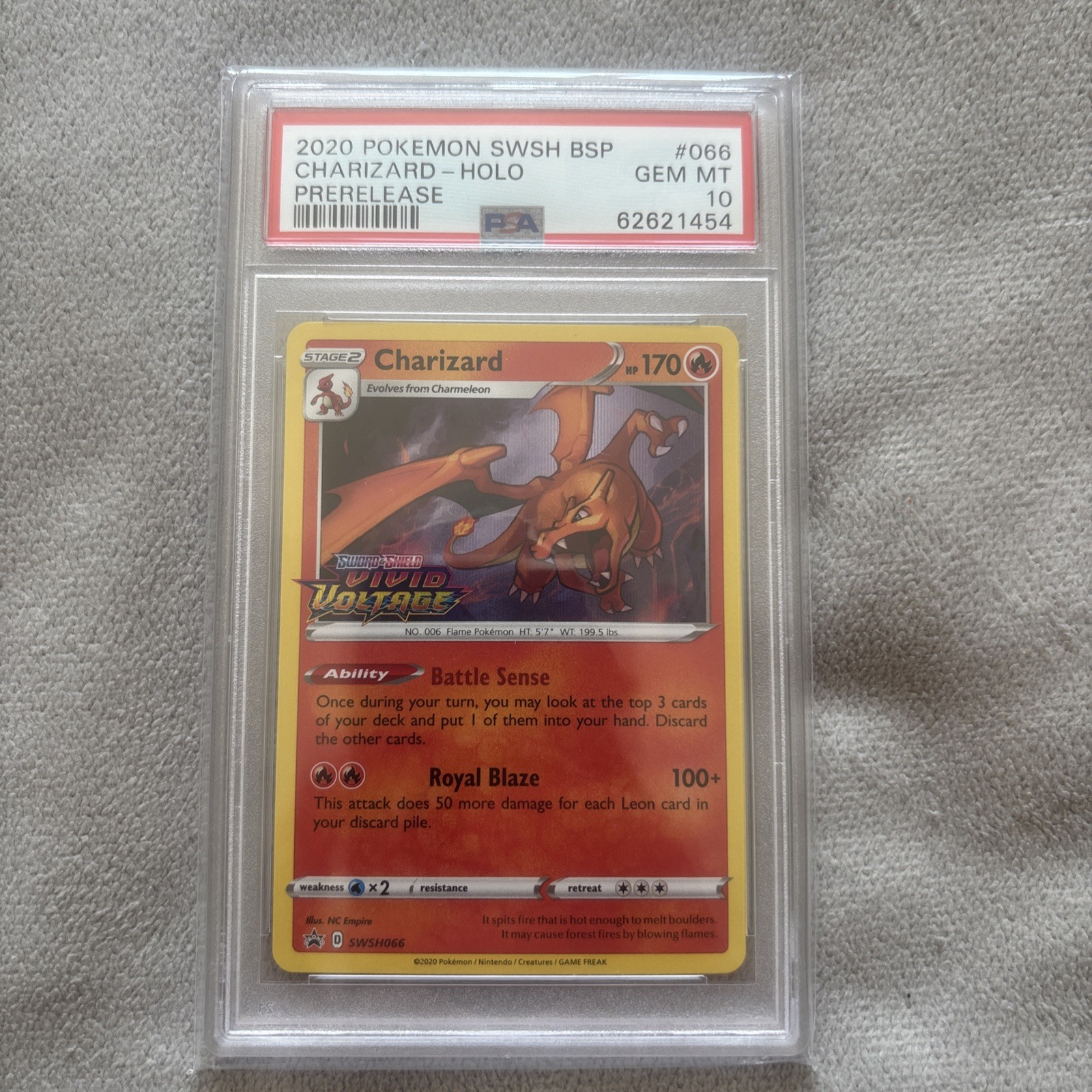 Pokemon vivid voltage – PSA 10 Charizard SWSH 066 PreRelease STAMP Holo