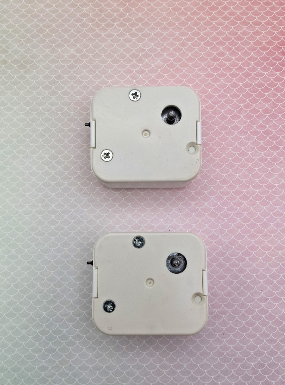 “Teddy Bear Picnic” Sankyo 18 Note Musical Movement With Turn Shaft -Lot of 2