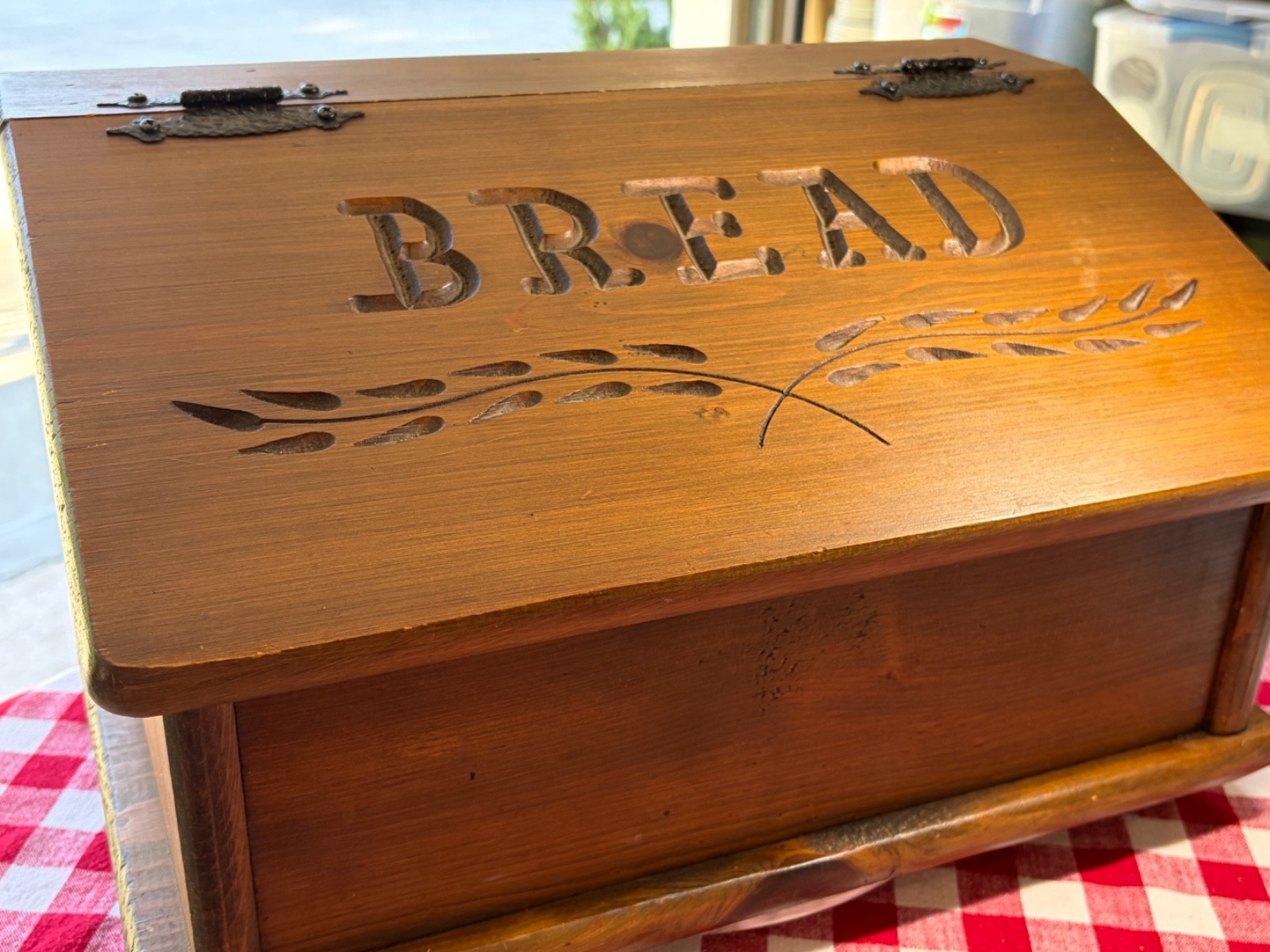 Solid Pine Wood Americana Bread Box w/Carved Script BREAD & Wheat Motif Vintage