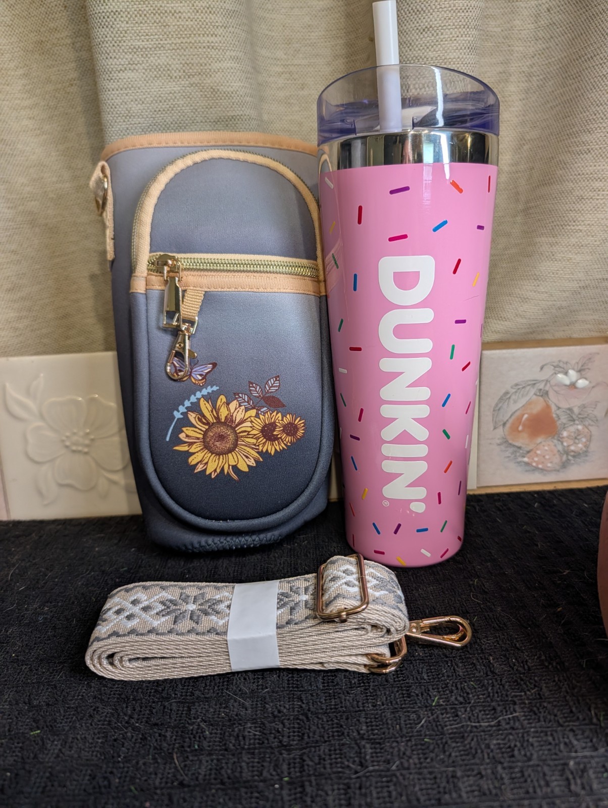Dunkin 24oz Insulated Stainless Steel Tumbler PINK with Sprinkles WITH CASE