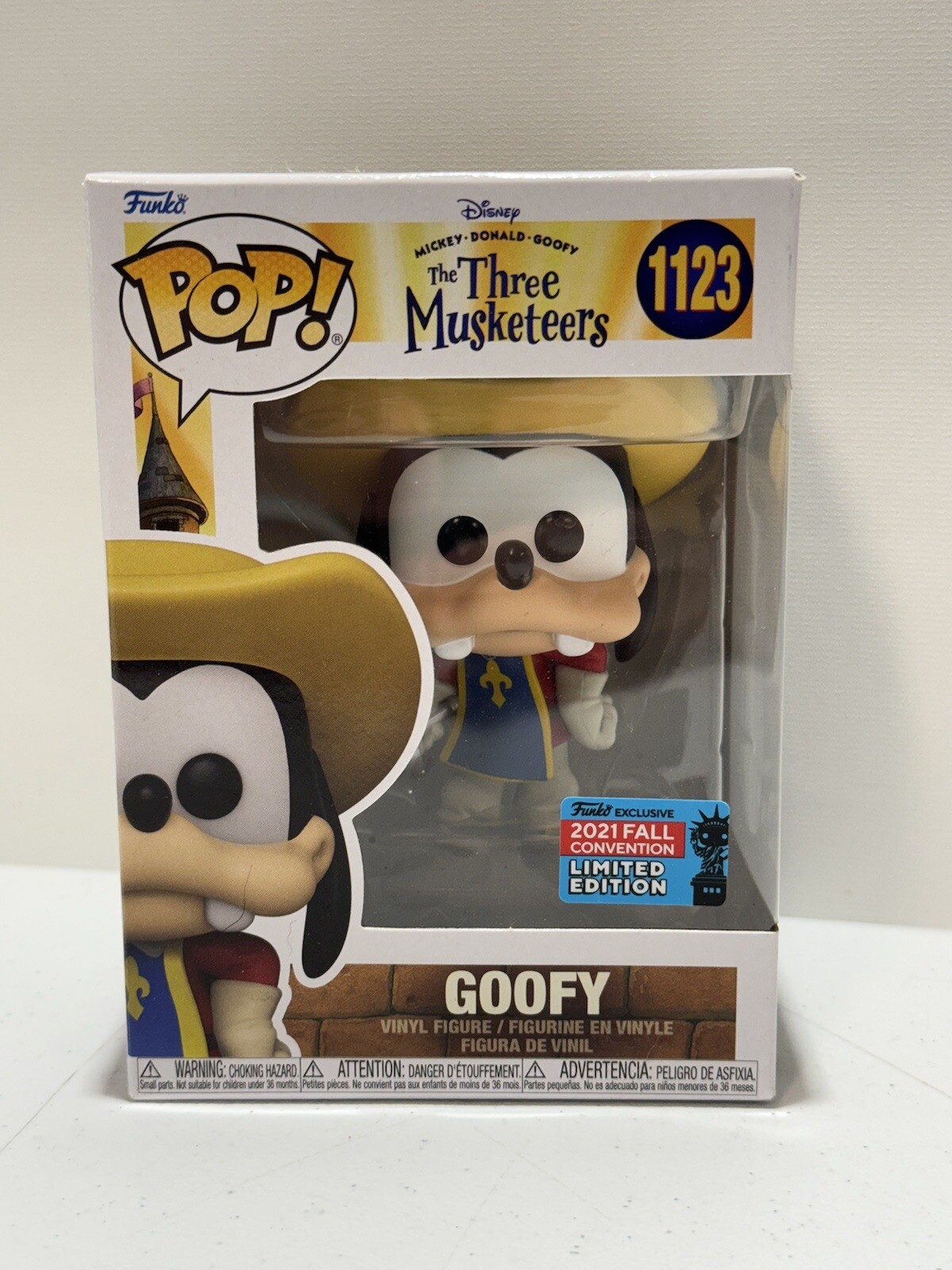 FUNKO POP! THREE MUSKETEERS GOOFY 1123 NYCC EXCLUSIVE OFFICIAL STICKER NEW