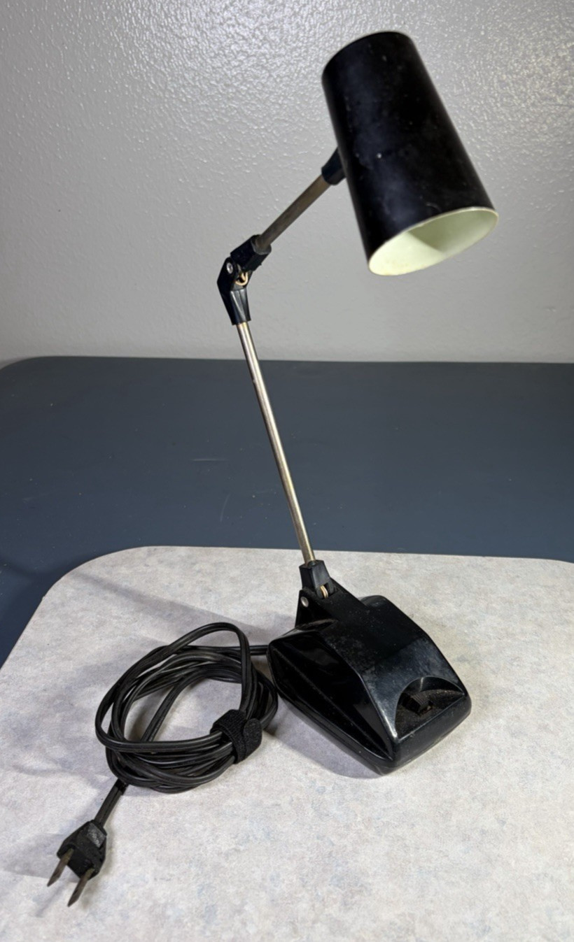 Vintage Adjustable / Wall Mountable Desk Lamp Equality Hong Kong Blub # 93