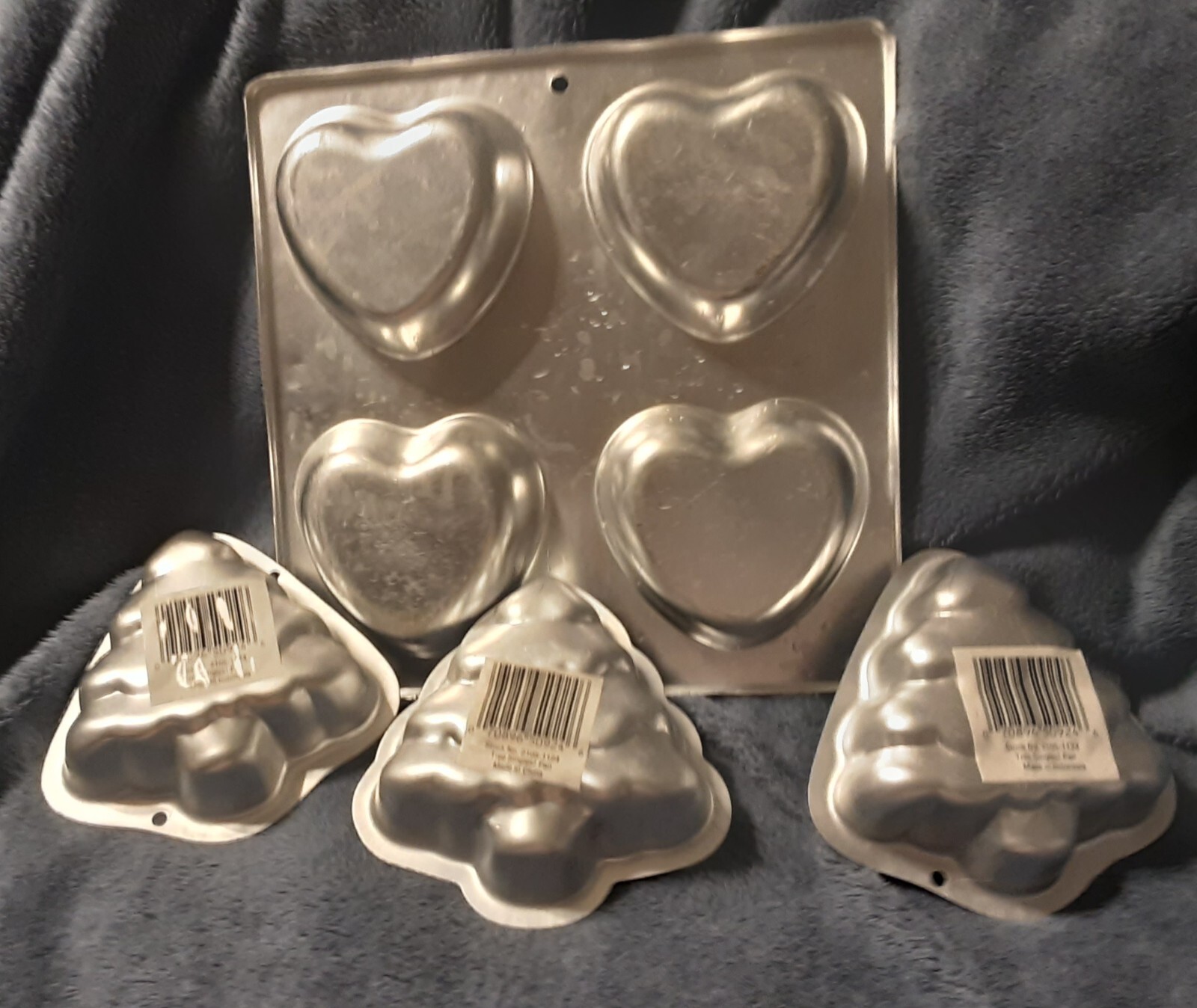 4 Vintage Aluminum Jello Molds/Cake Pans: 3 Trees, 1 Heart pan