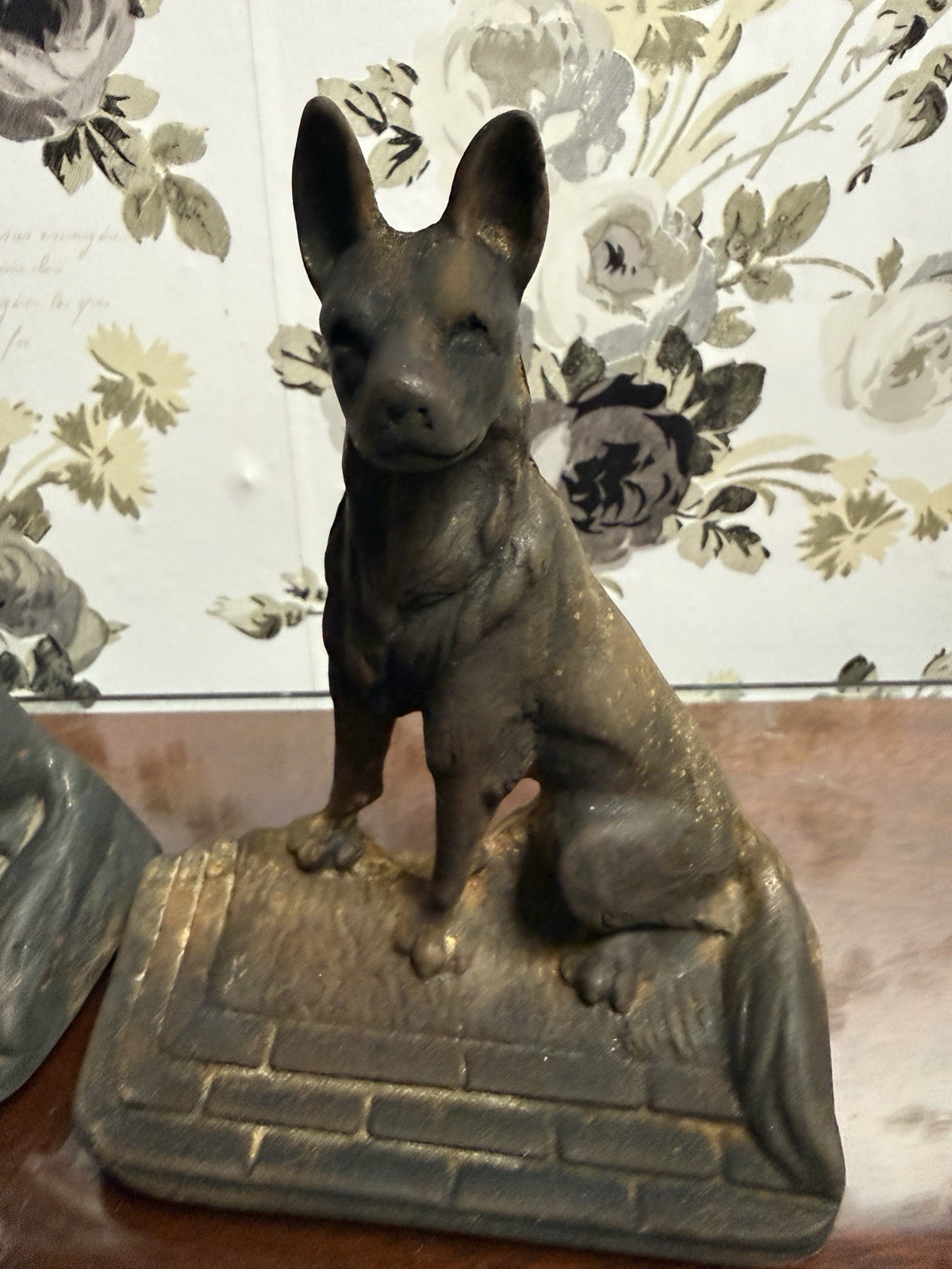 Vintage German Shepherd Book Ends Caste Heavy Metal Coppery Bronze Finish 5.75”