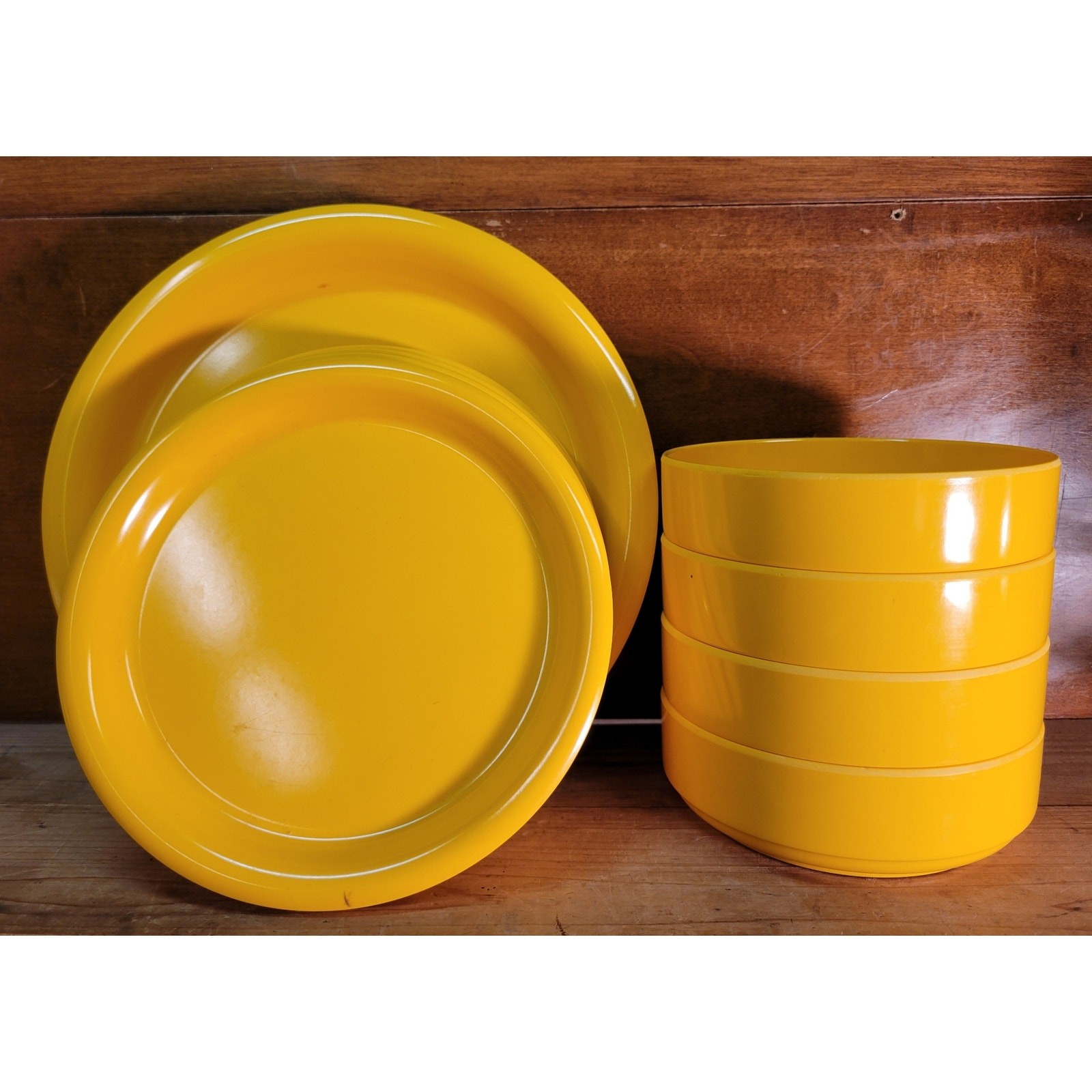 Vintage Ingrid LTD. Chicago – Yellow Melamine 11 Piece, 3 Plate, 4 Bowl, 4 salad