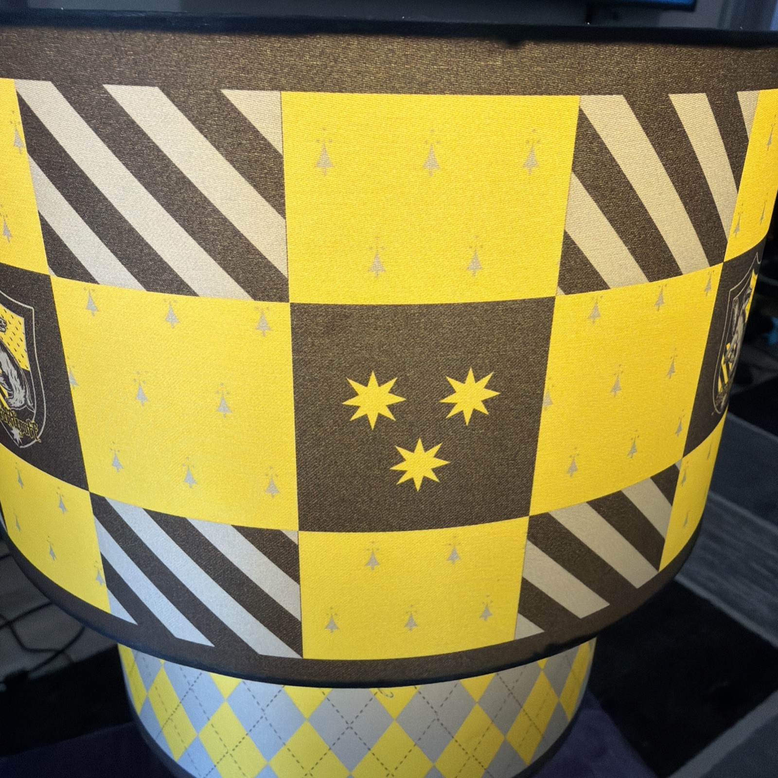 Harry Potter ~ “Hufflepuff” ~ House Tiered Lamp~16.9″ Slightly Used Condition !