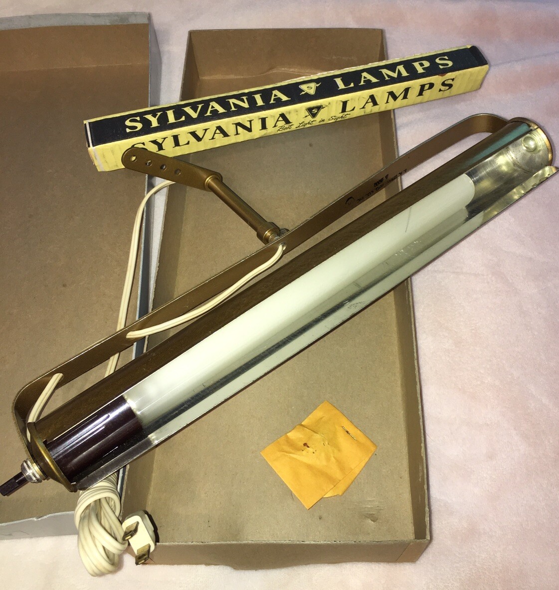 Vintage A. Berko Brass Museum Picture Light 7 Inch Model A 6000