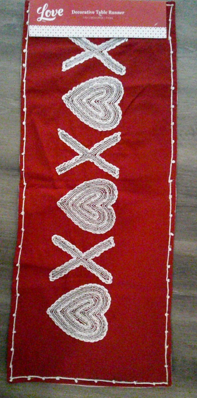 LOVE Embroidered Beaded X❤️X❤️ Table Runner 14″ x 36″ NEW