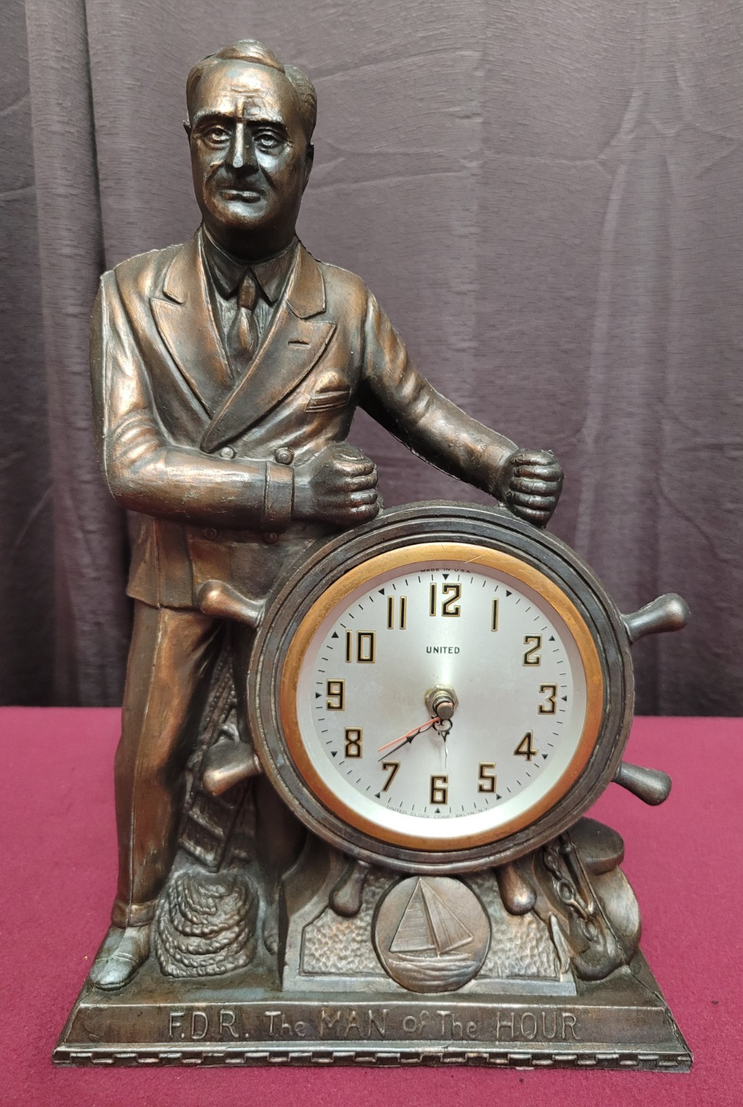 “FDR Man Of The Hour” bronze-toned Franklin Roosevelt metal mantel CLOCK 1933