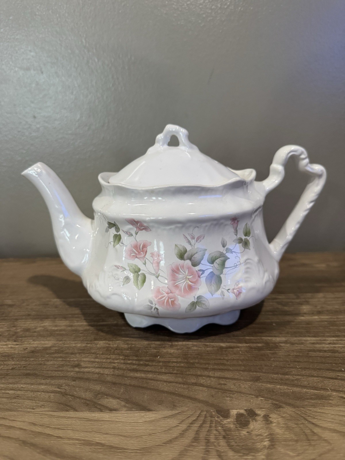 Vintage Arthur Wood Teapot Country Flower Floral Rare White Pink