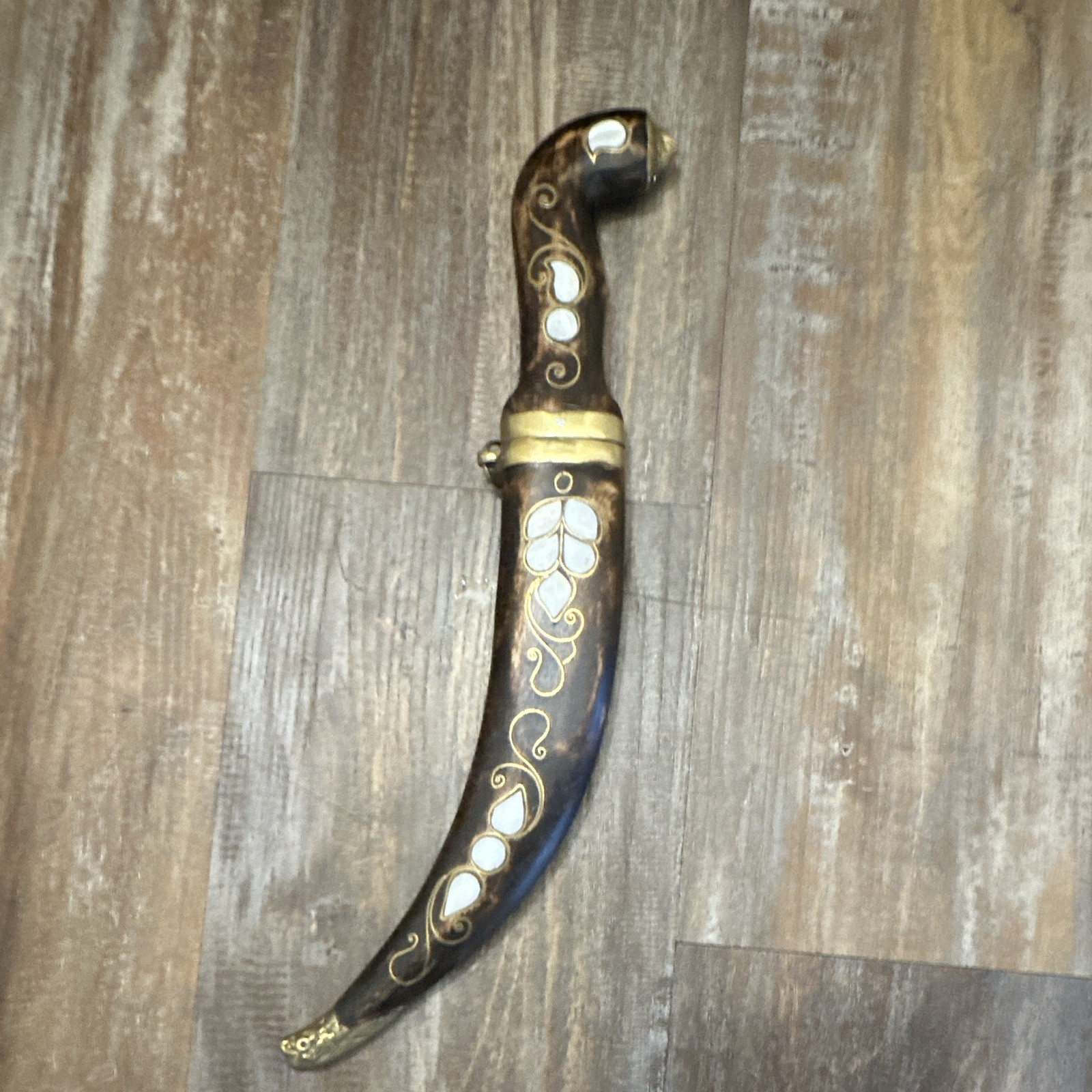 Decorative Fixed Blade Dagger, Steel Silver Drop Point Blade, Wood Handle