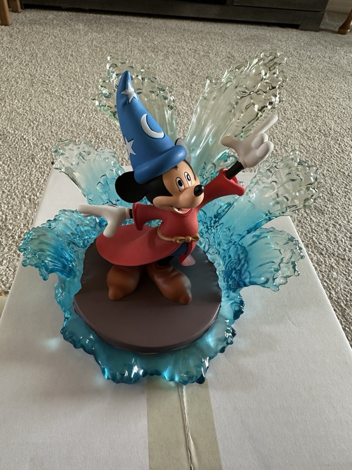 DISNEY FRANKLIN MINT SORCERER MICKEY FANTASIA CRYSTAL FIGURINE WITH RAINBOW