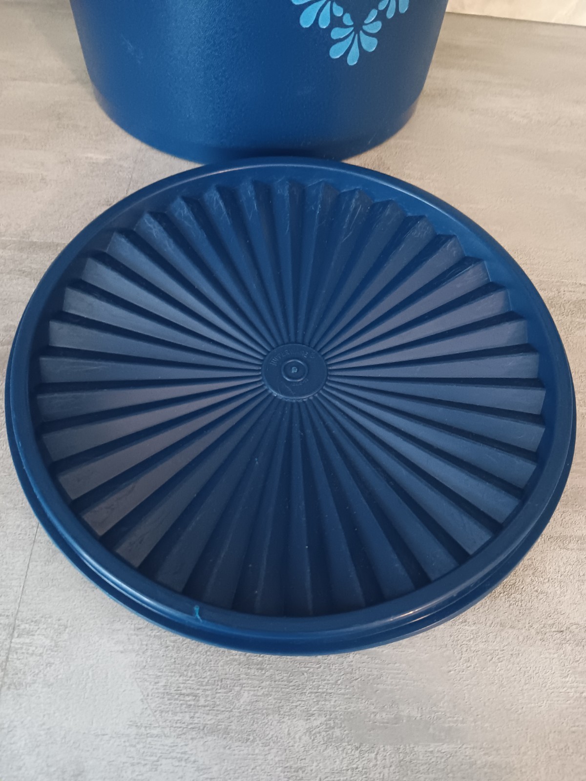 Vintage Tupperware Servalier Canister Dark Blueberry Starburst Cookie Jar 1626-3