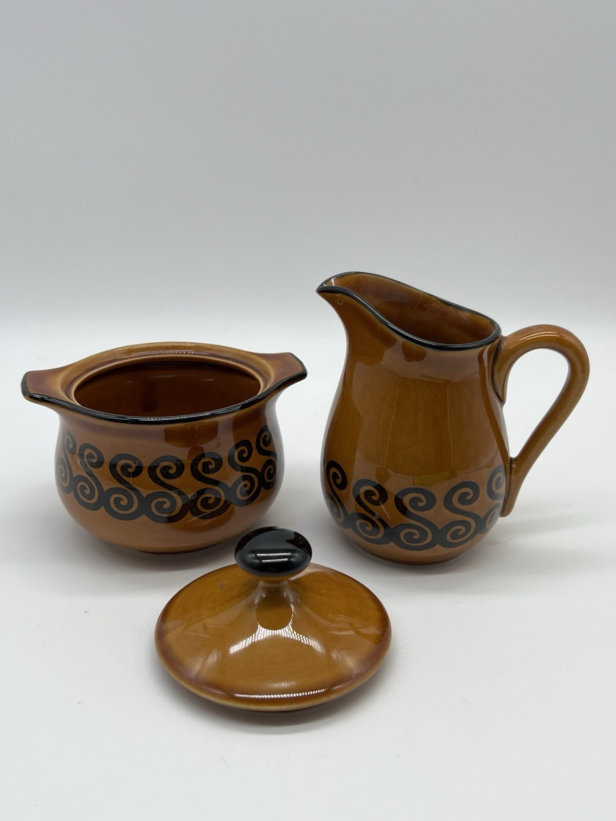 Vintage Japan Enesco Creamer And Sugar Bowl Set Stoneware Brown S Scroll Design