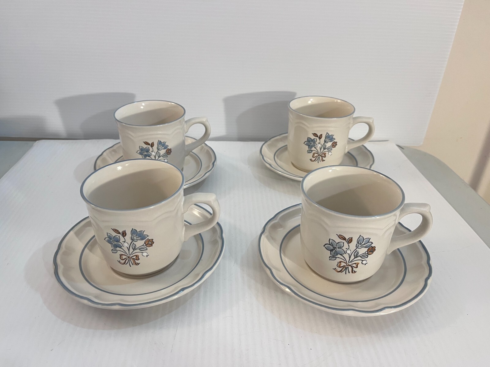 Vintage Set 4 Cups Mugs w/ Saucers Cordella Stoneware Japan Blue Flowers Bluet