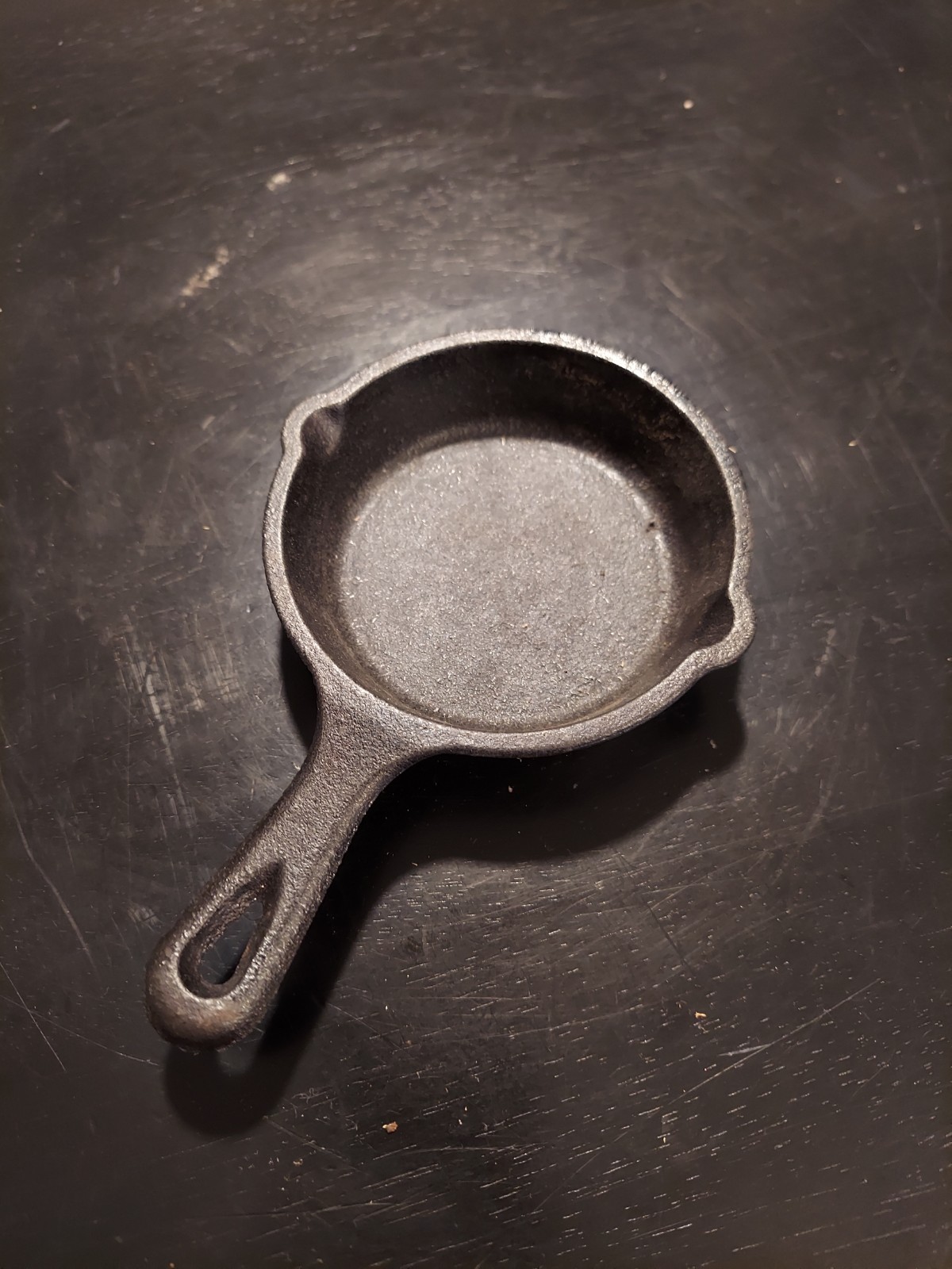 Lodge 3.5″ Mini Black Cast Iron Pan