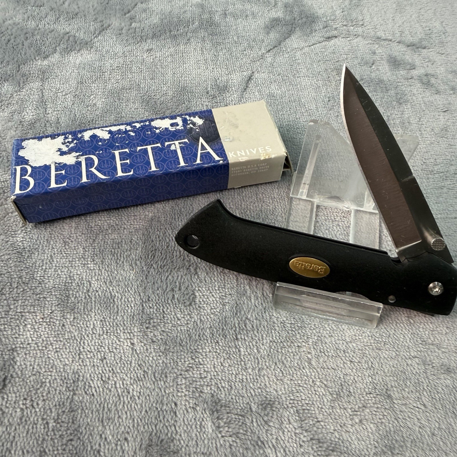 Beretta Airlight Folding Knife 3″ Blade Zytel Handle Japan Original Box EXC B418