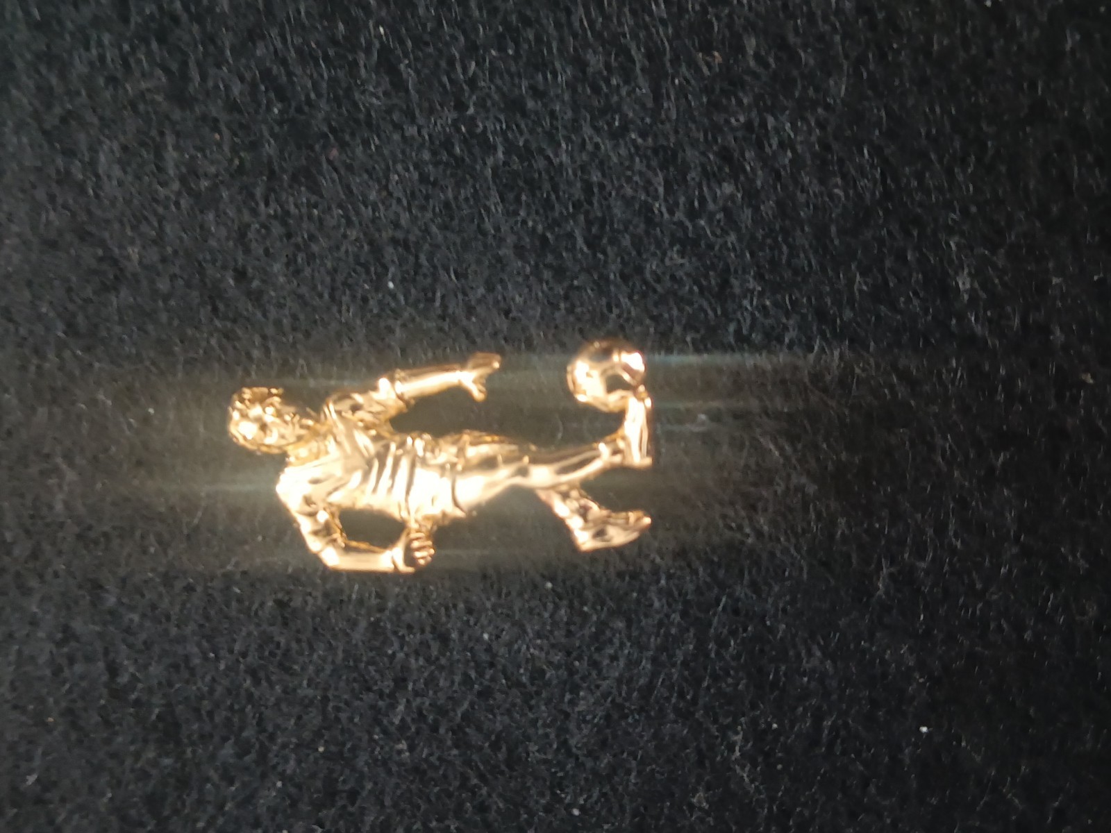 Soccer Pins Gold Plated (New) 100 pcs with Made In The USA only .50 each
