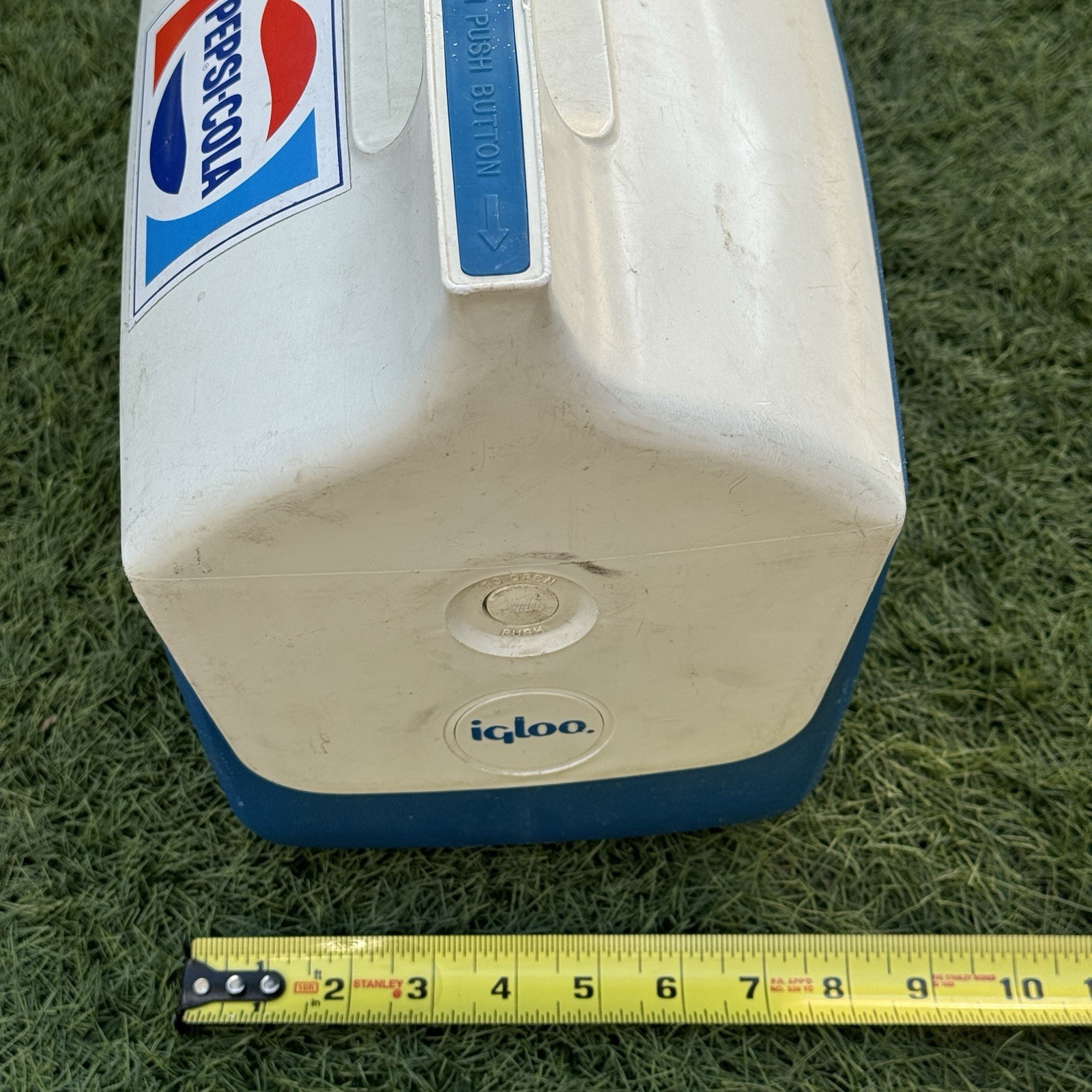 Pepsi Cola Igloo Cooler Vintage Molded Plastic Blue & White 12″ x 11″ x 7.5″