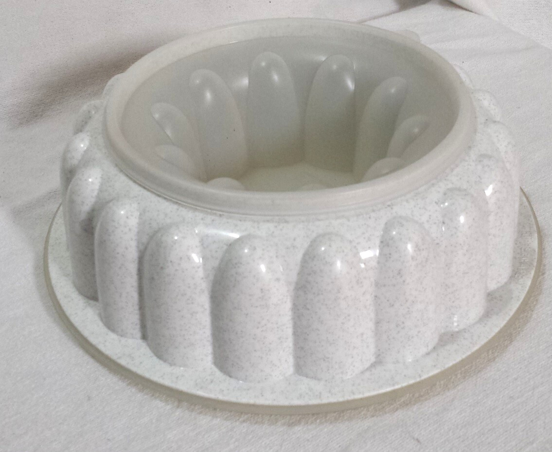 Tupperware Jello Mold Form White Speckle 1202-2, 259-2 + Inner Form (3 Pc Set)