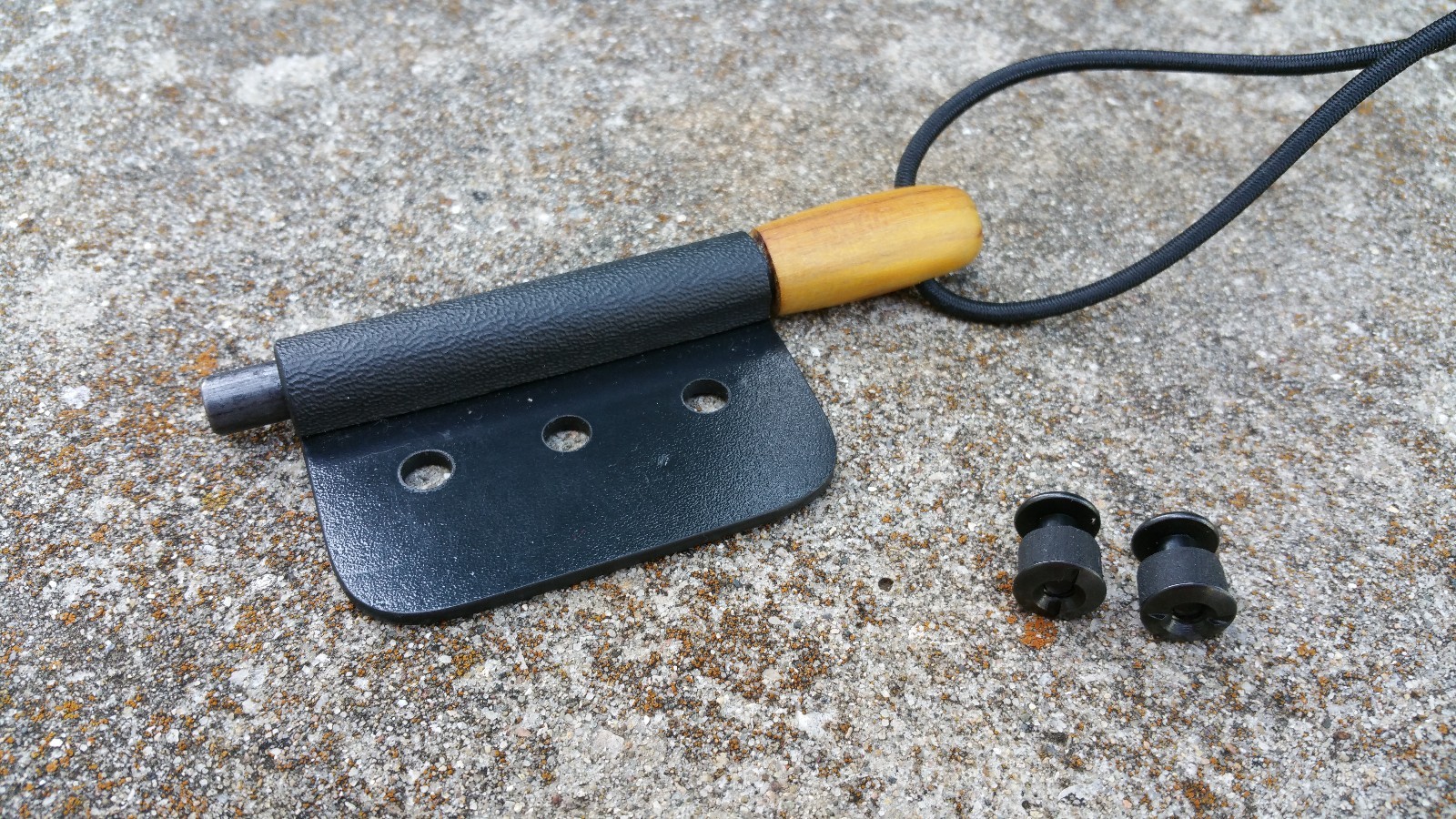 Kydex Firesteel Holder (BLACK) In ANY size you need from 1/4″-1″ dia.