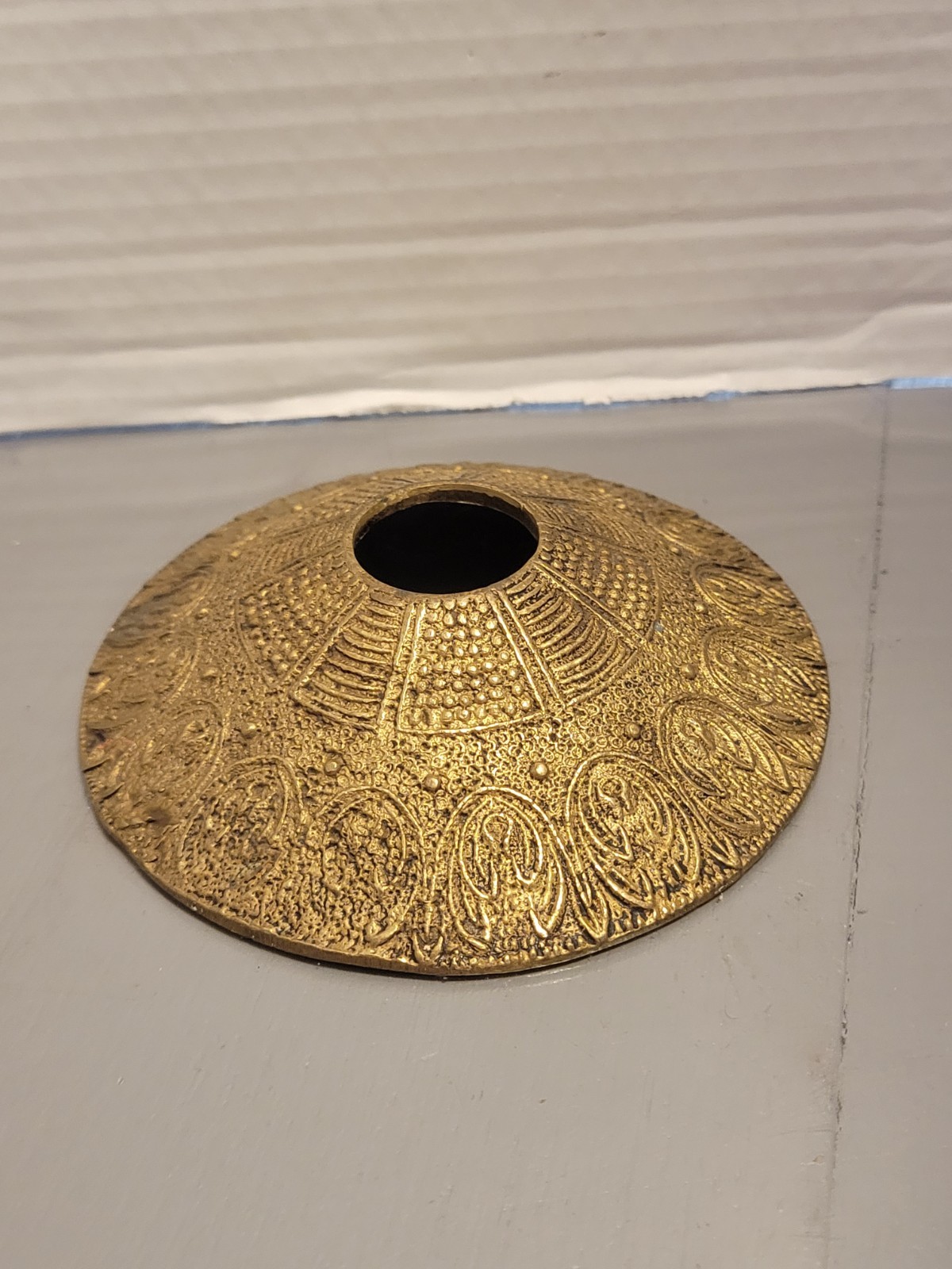 Vintage Brass Bronze cap canopy ceiling lamp chandelier part design 4.5″ Spain