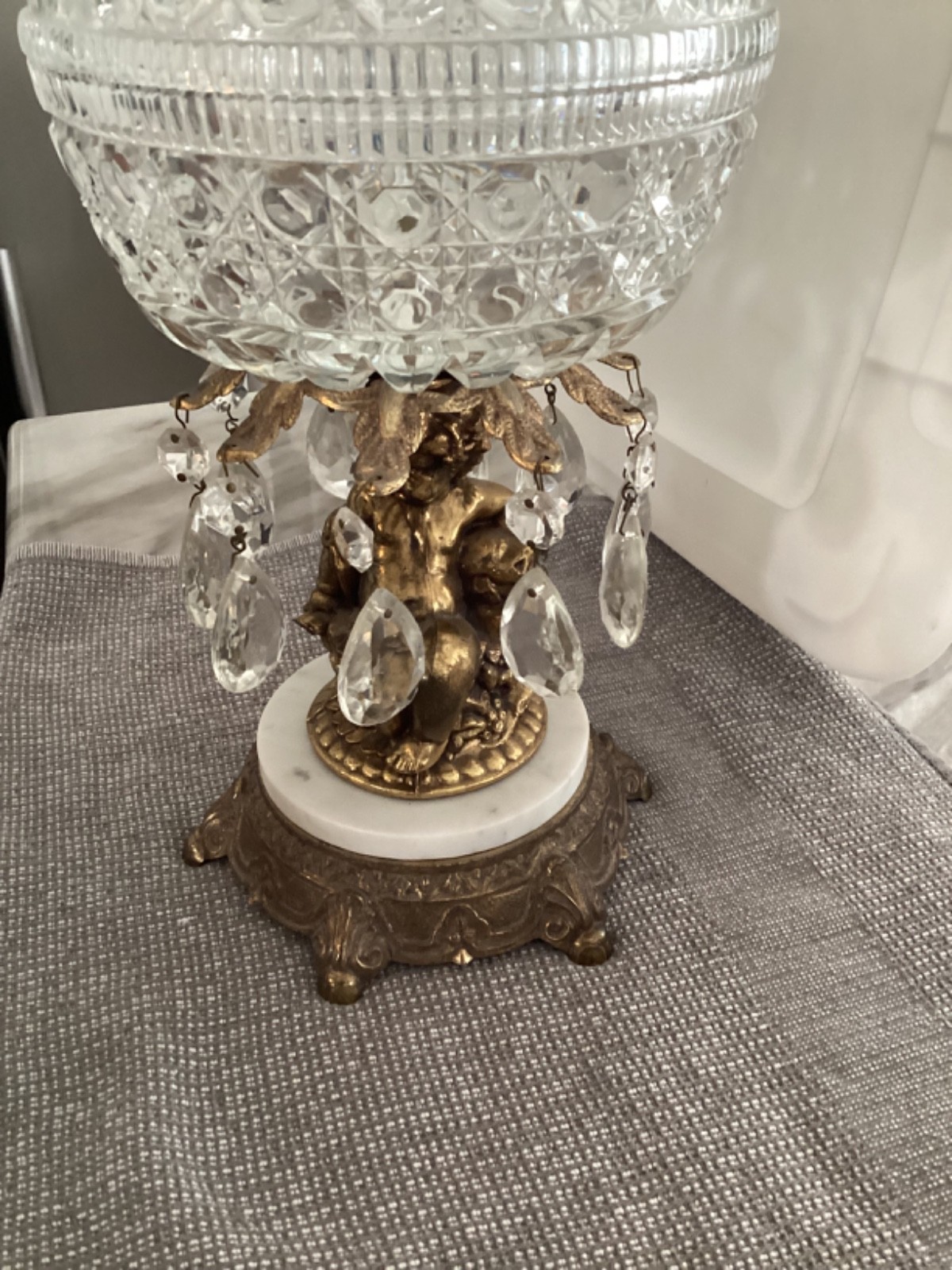 Vintage Etched Crystal Candy Dish w/Lid w/Brass Pedestal (Pre-Owned)