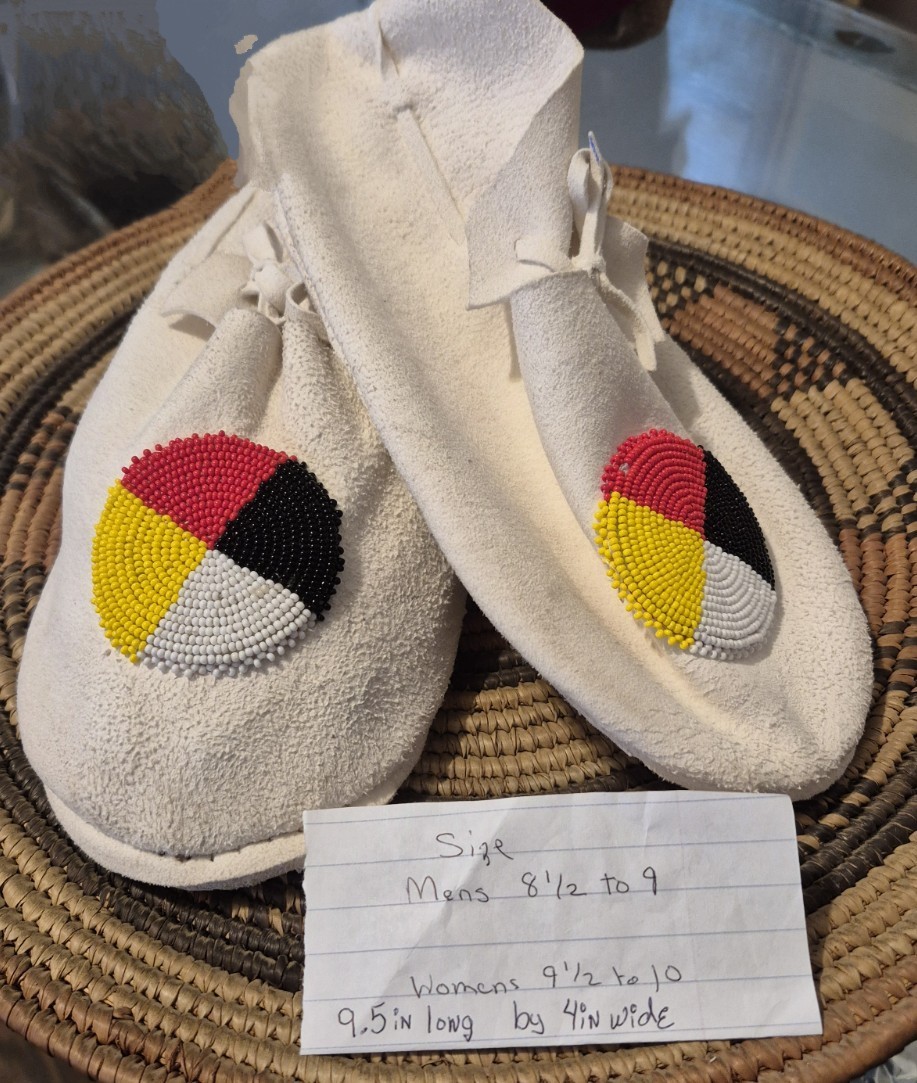 Native American Leather Moccasins Unworn Unisex Mens 8.5/9 Women’s 9.5/10