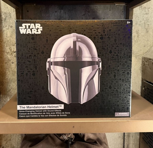 NEW💥2026 Disney Parks Star Wars Galactic Archive The Mandalorian Helmet Galaxy