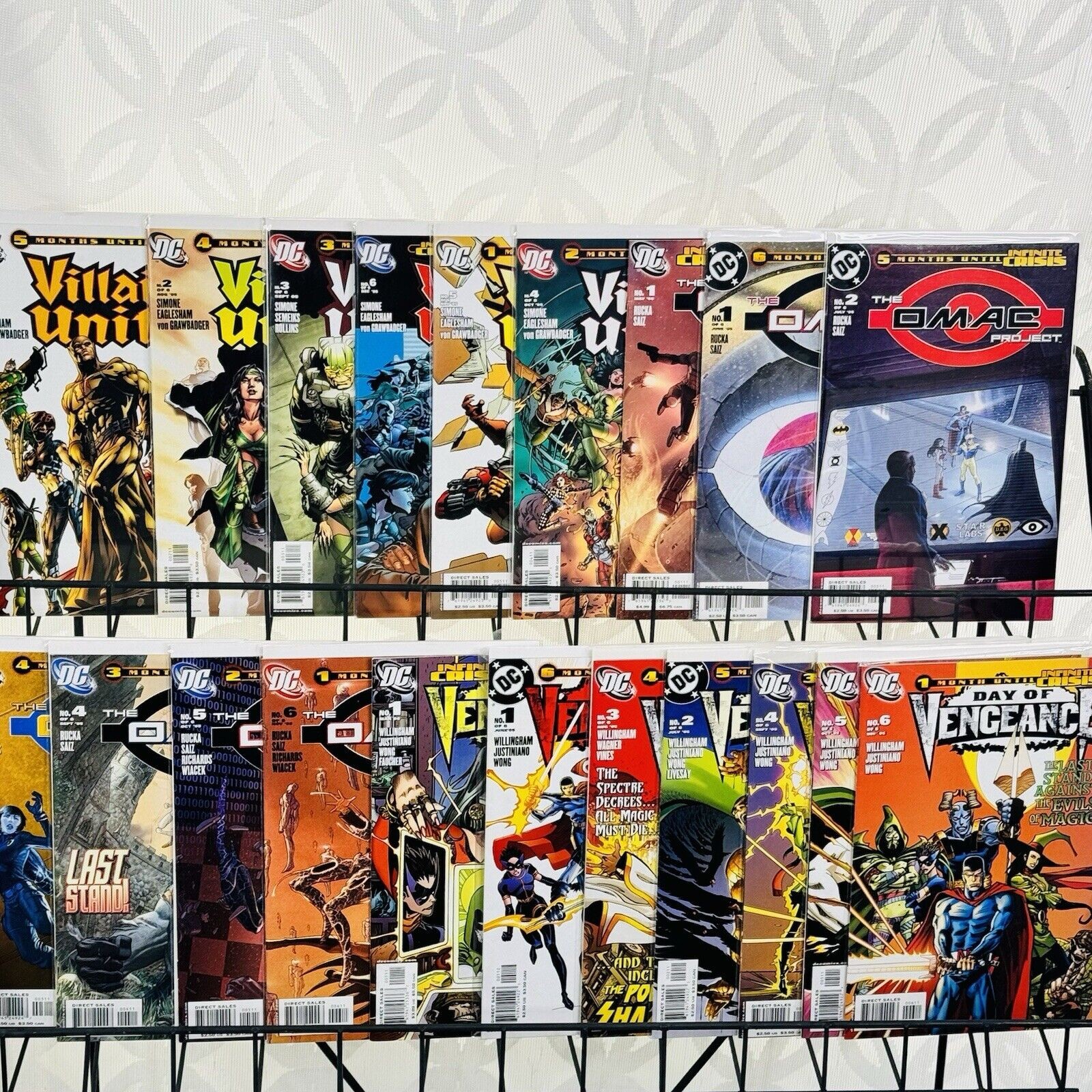 Omac 1-5 Special 1, Day Of Vengeance 1-5 Special 1, Villains United 1-5 Mini Lot