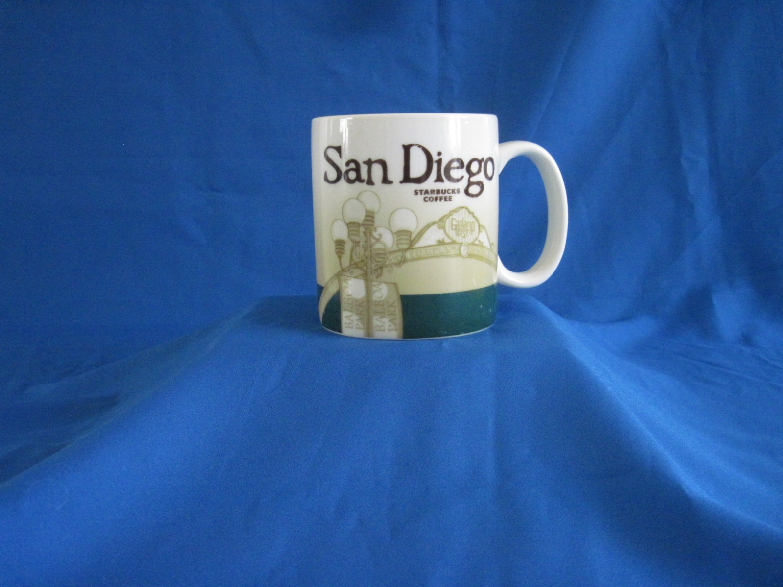 Starbucks San Diego Global Icon Series 16 oz mug