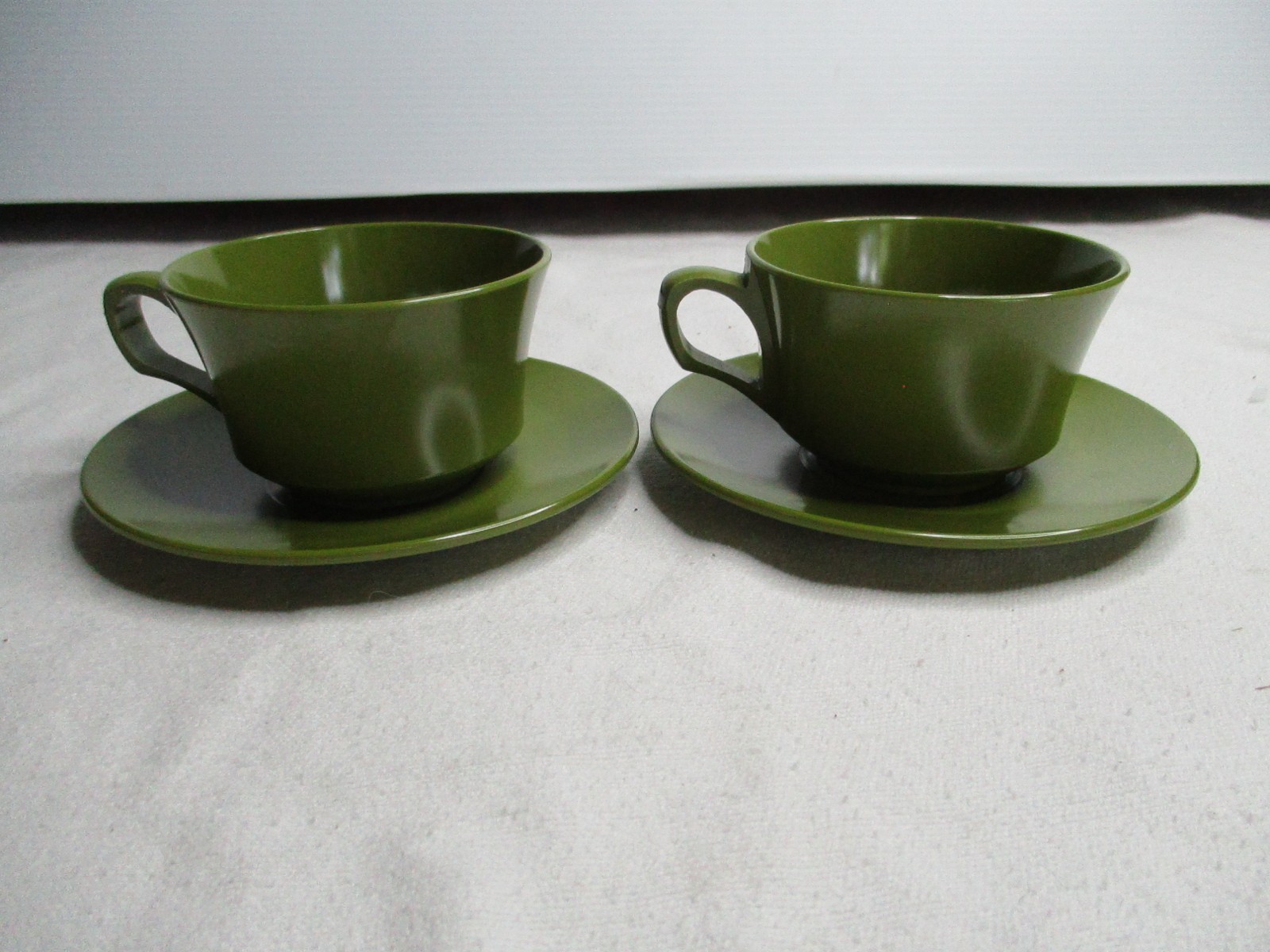 1970s Melmac Vintage Avocado Green Set 2 Melamine Coffee Tea Cups Saucers