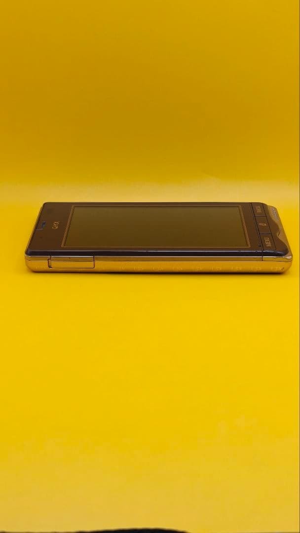 Docomo Sharp SH-04D Q-pot. Bitter Choco Phone Rare Collaboration From Japan